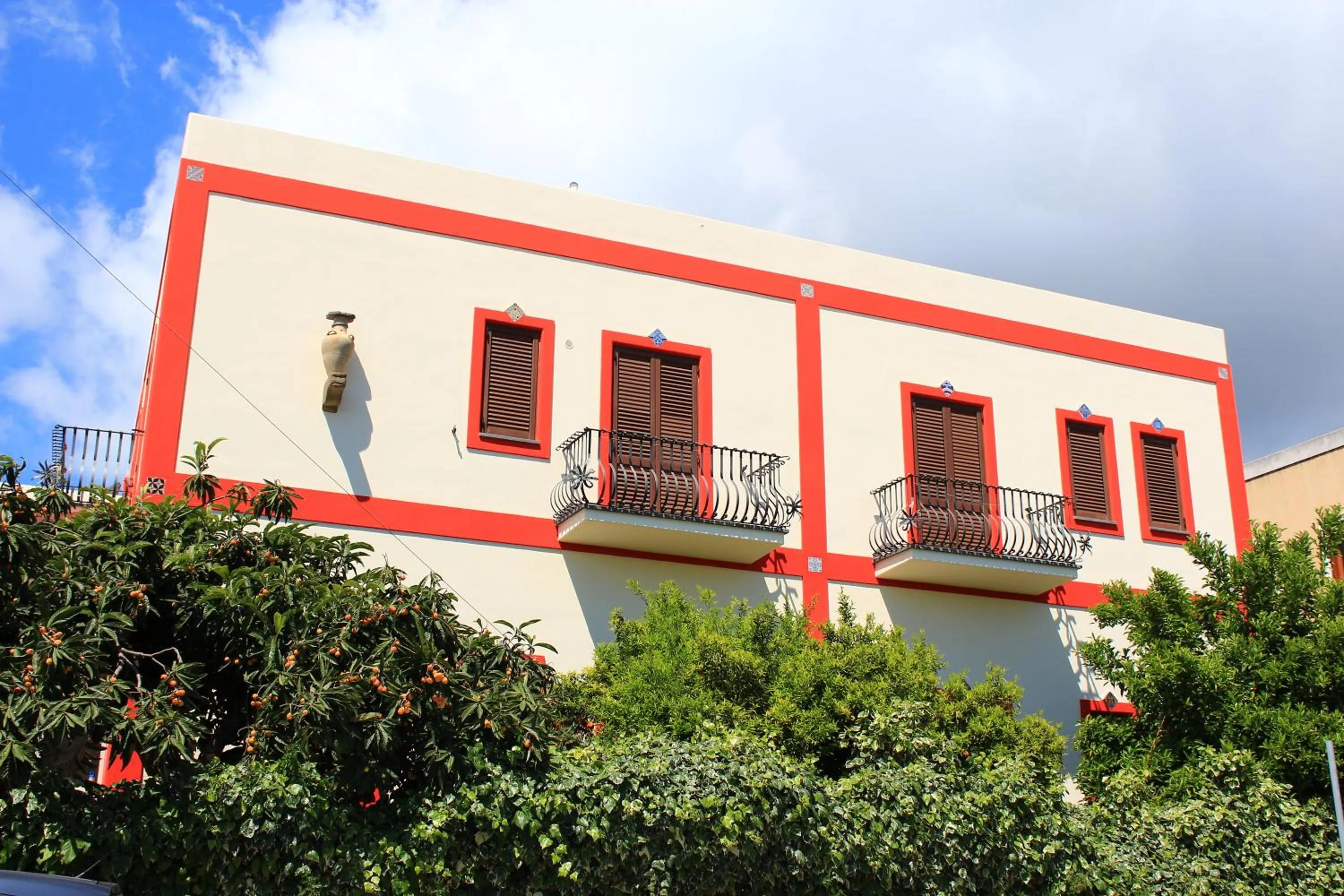 Property building in Hotel Oriente