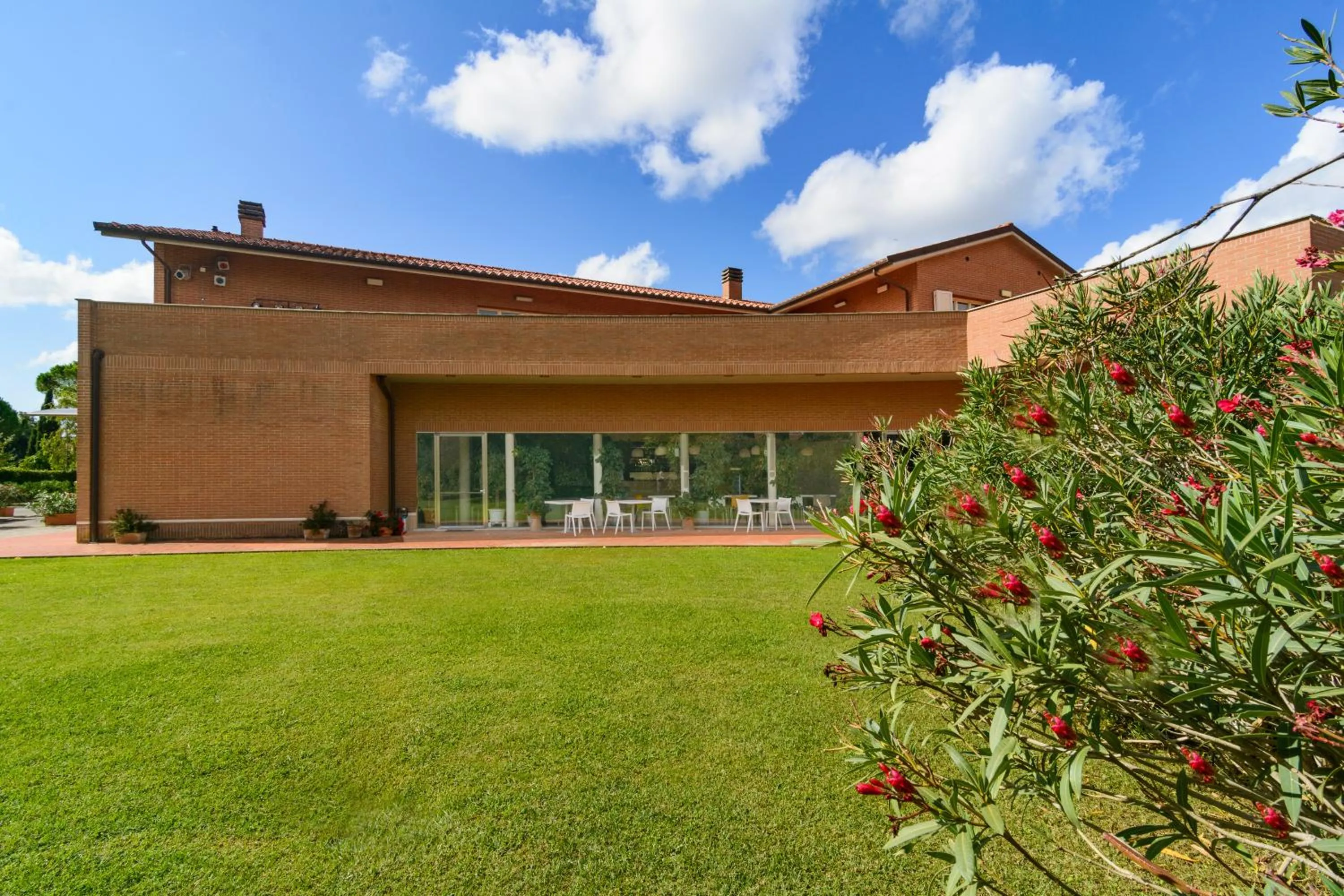 Area and facilities in Residence San Rossore