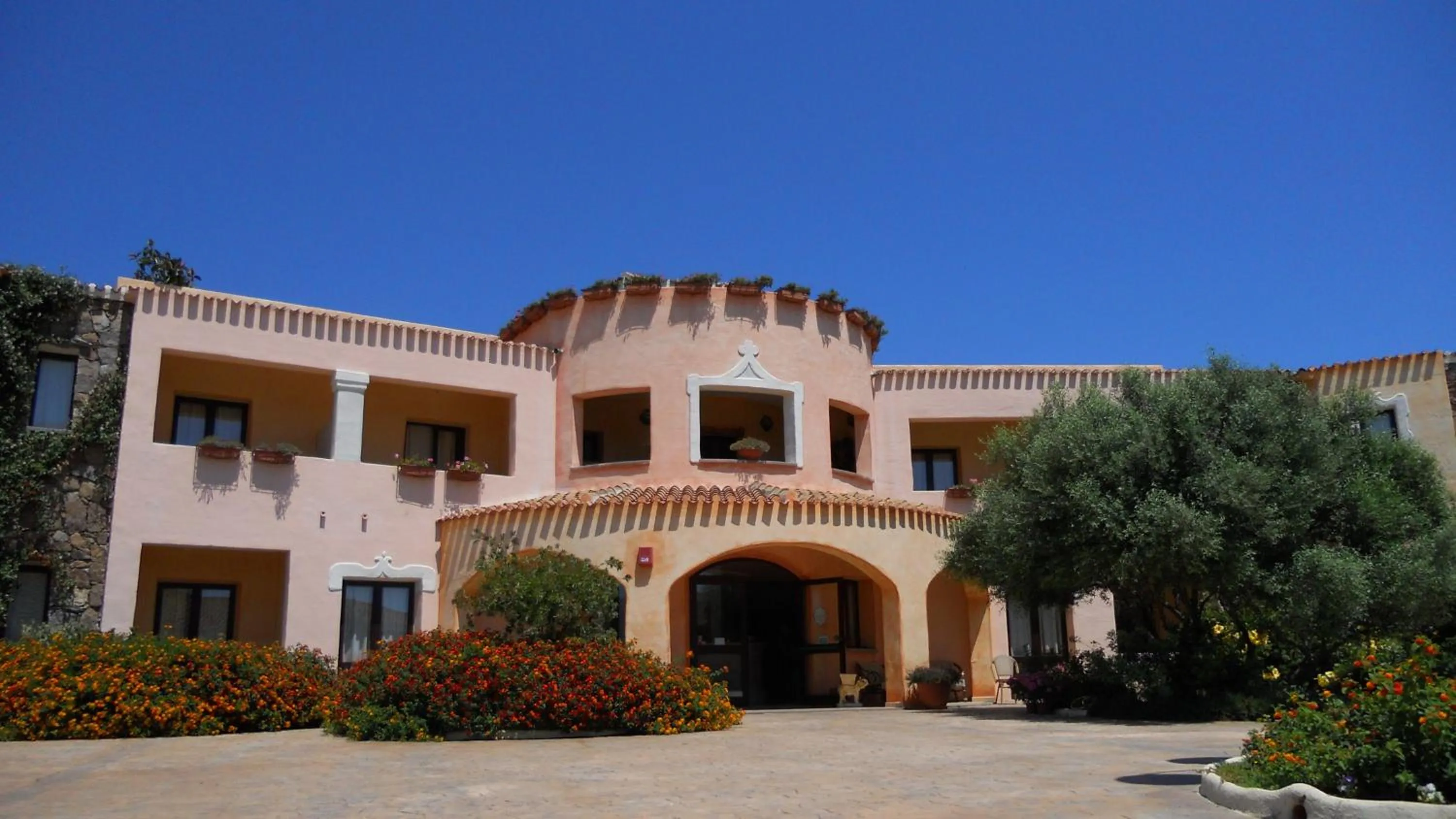 Facade/entrance in Maria Caderina Green Village
