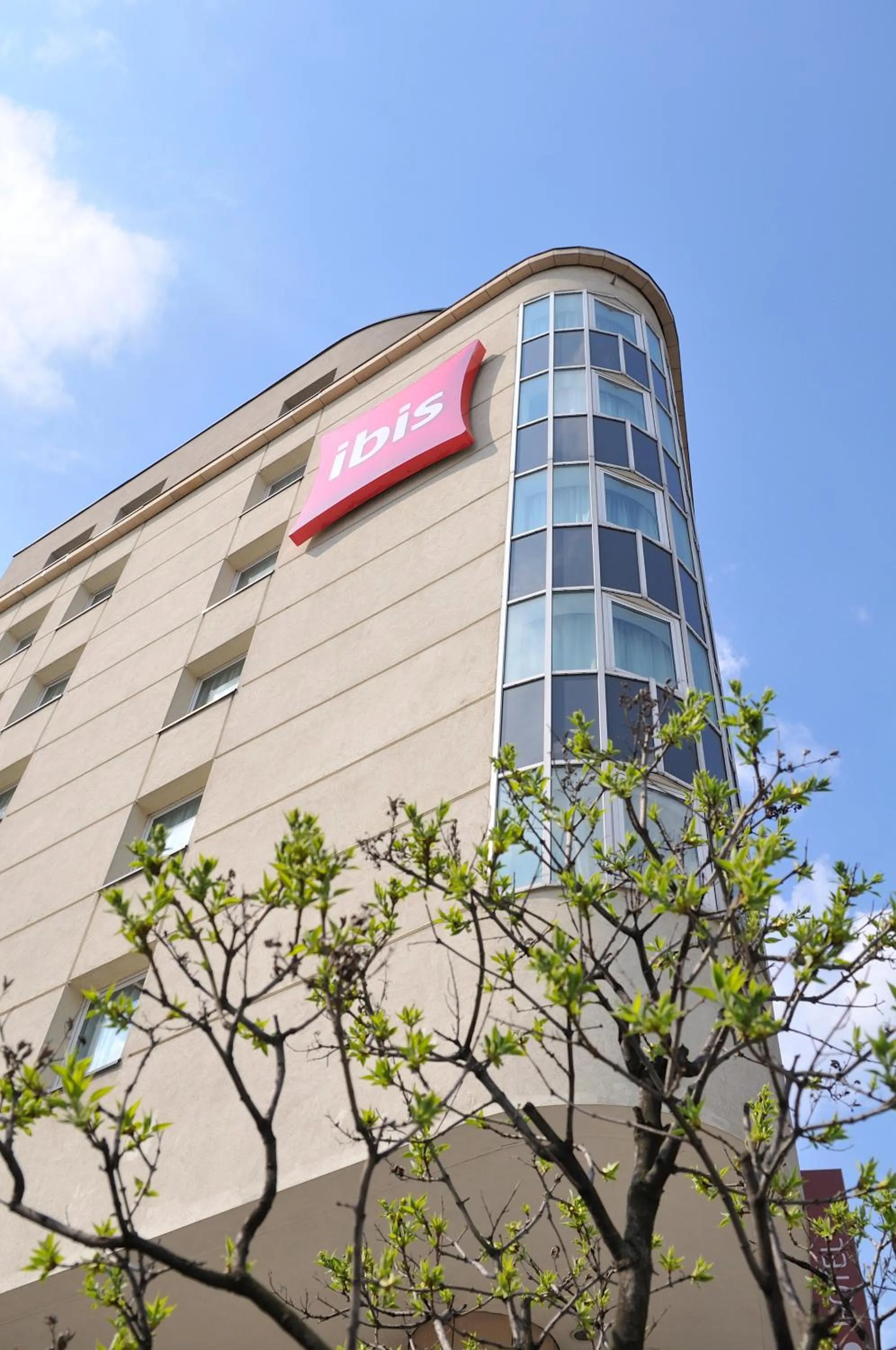 Facade/entrance in Ibis Warszawa Stare Miasto