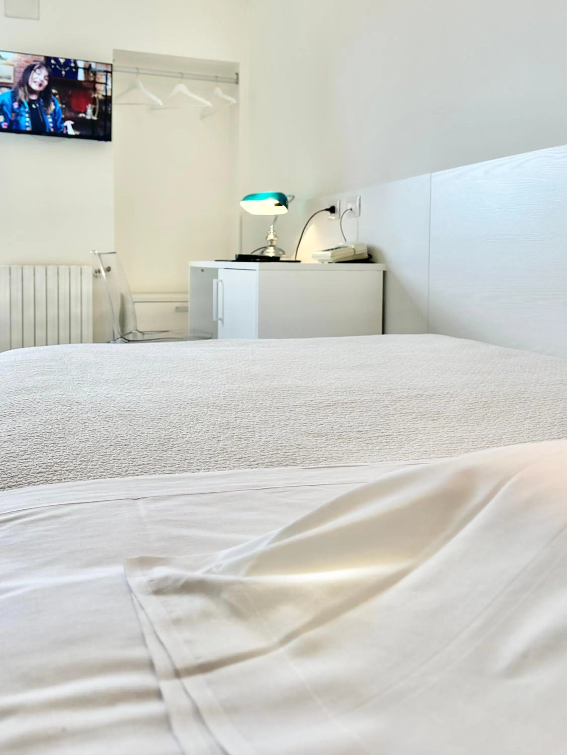 Bed in Albergo Hotel Raffaello