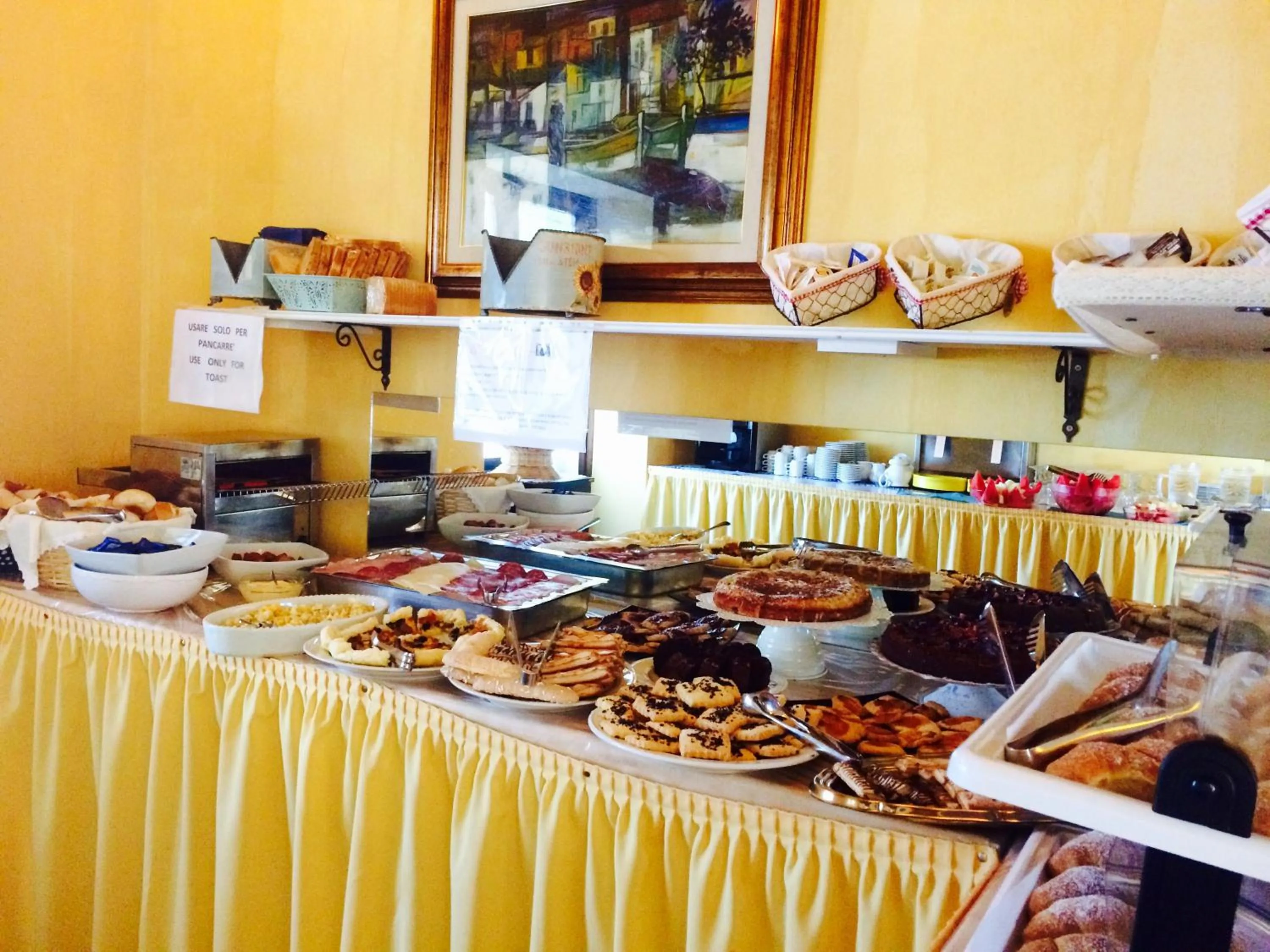 Buffet breakfast in Santa Maria Resort