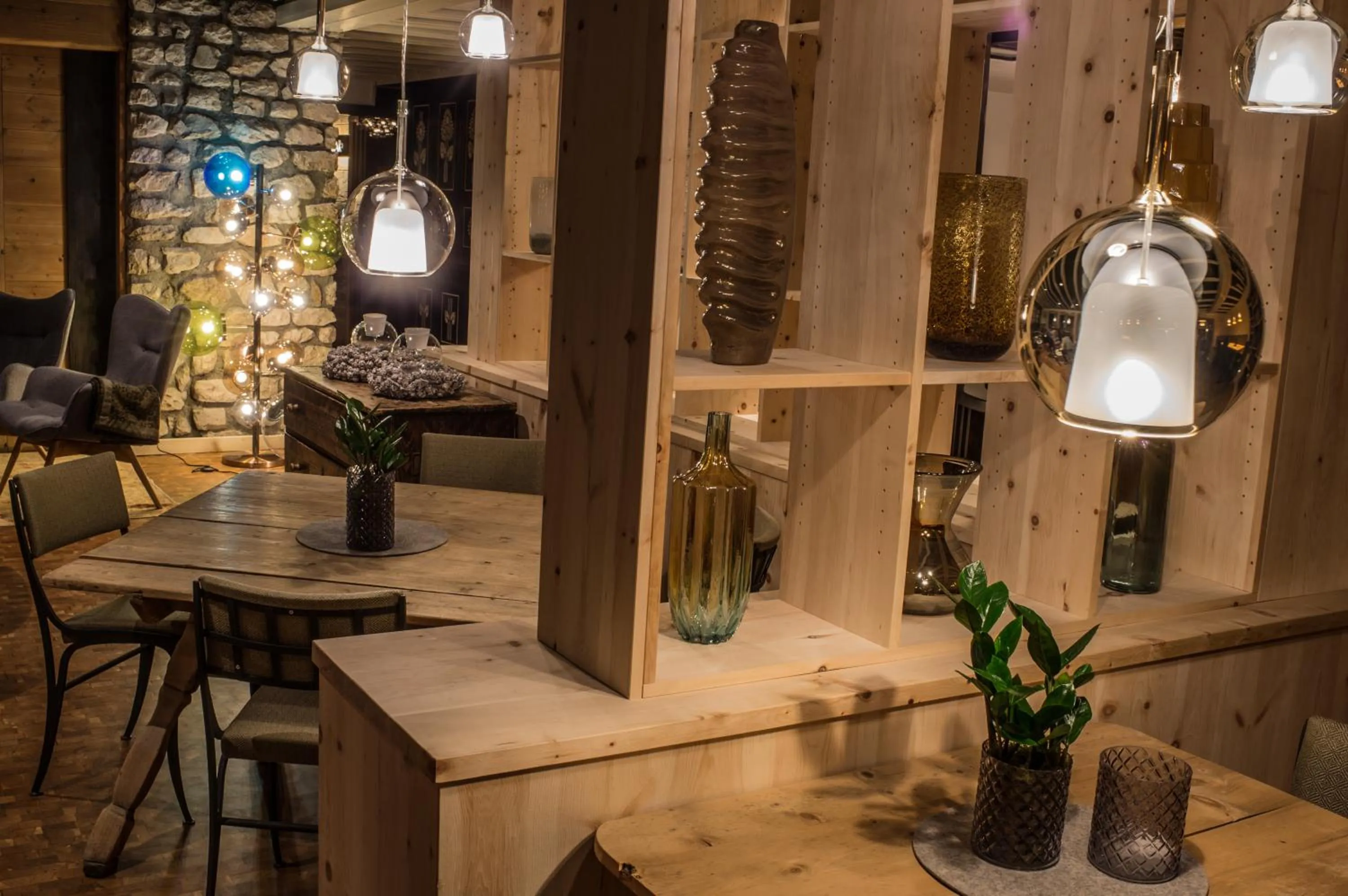 Lounge or bar in Hotel Ciasa Salares