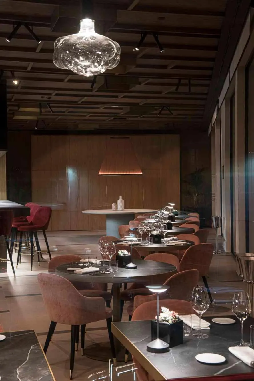 Restaurant/places to eat in Europa Palace