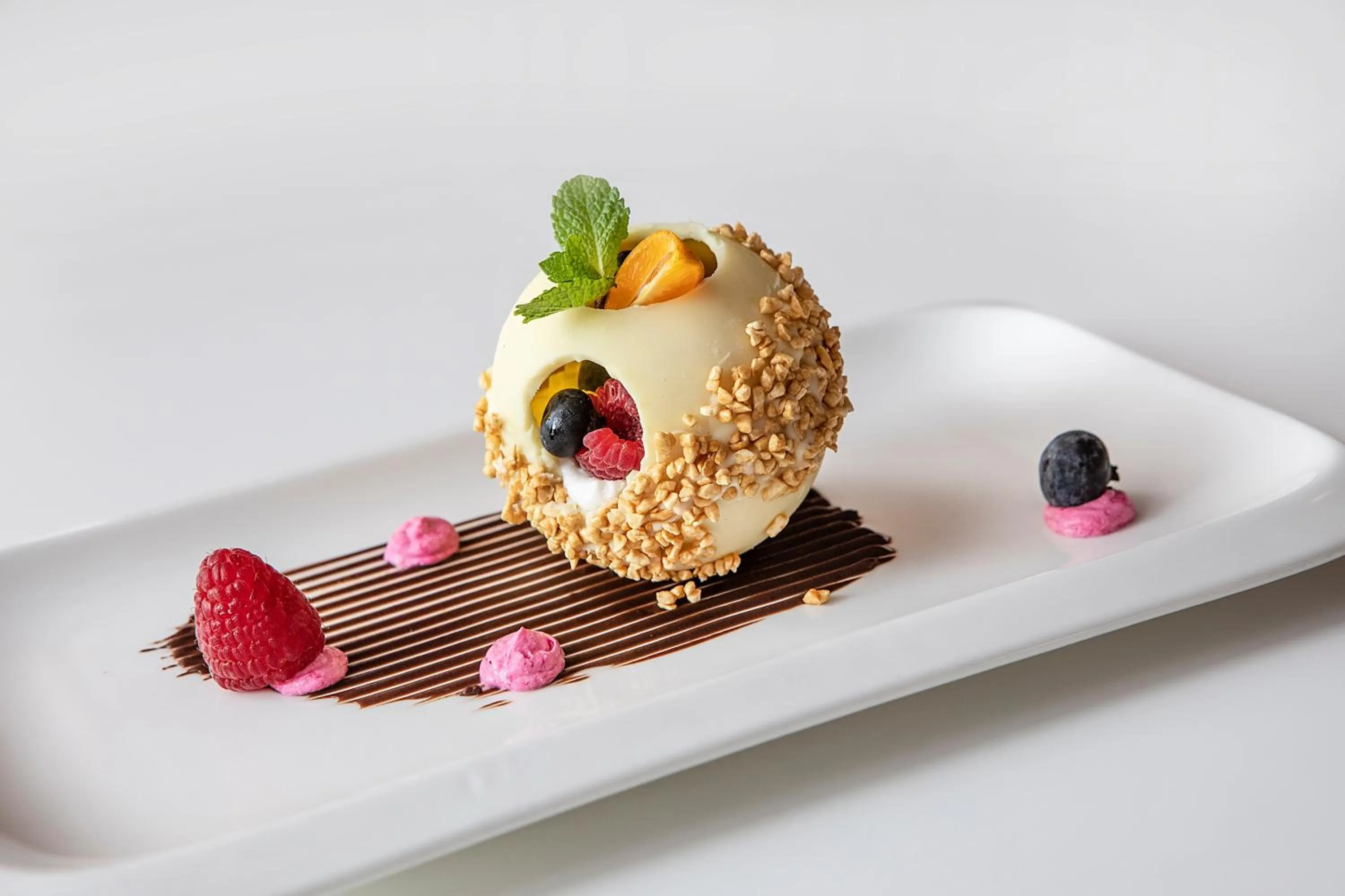 Restaurant/places to eat in Hotel Capri