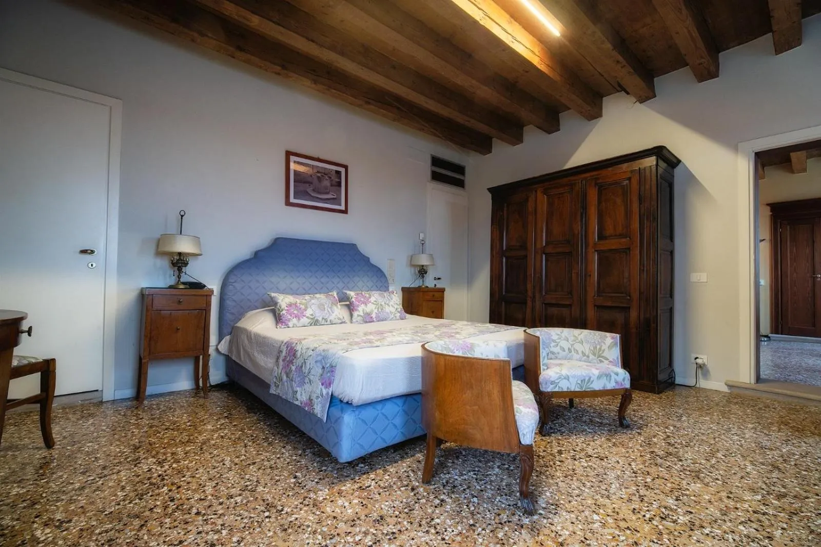 Bedroom, Bed in Locanda Ai Santi Apostoli Sul Canal Grande - Ferretti Hotels Collection