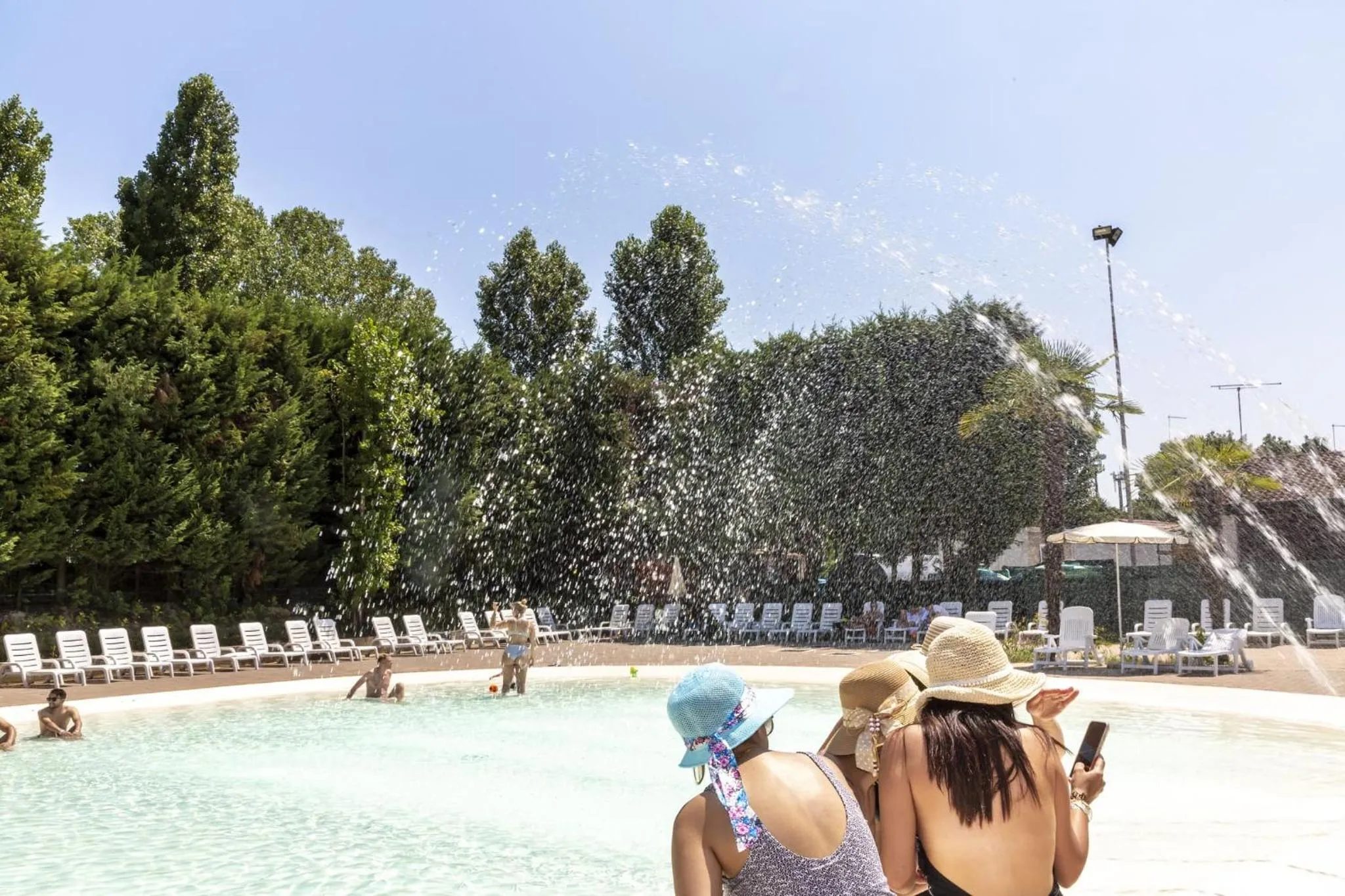 Swimming pool in hu Venezia Camping in Town