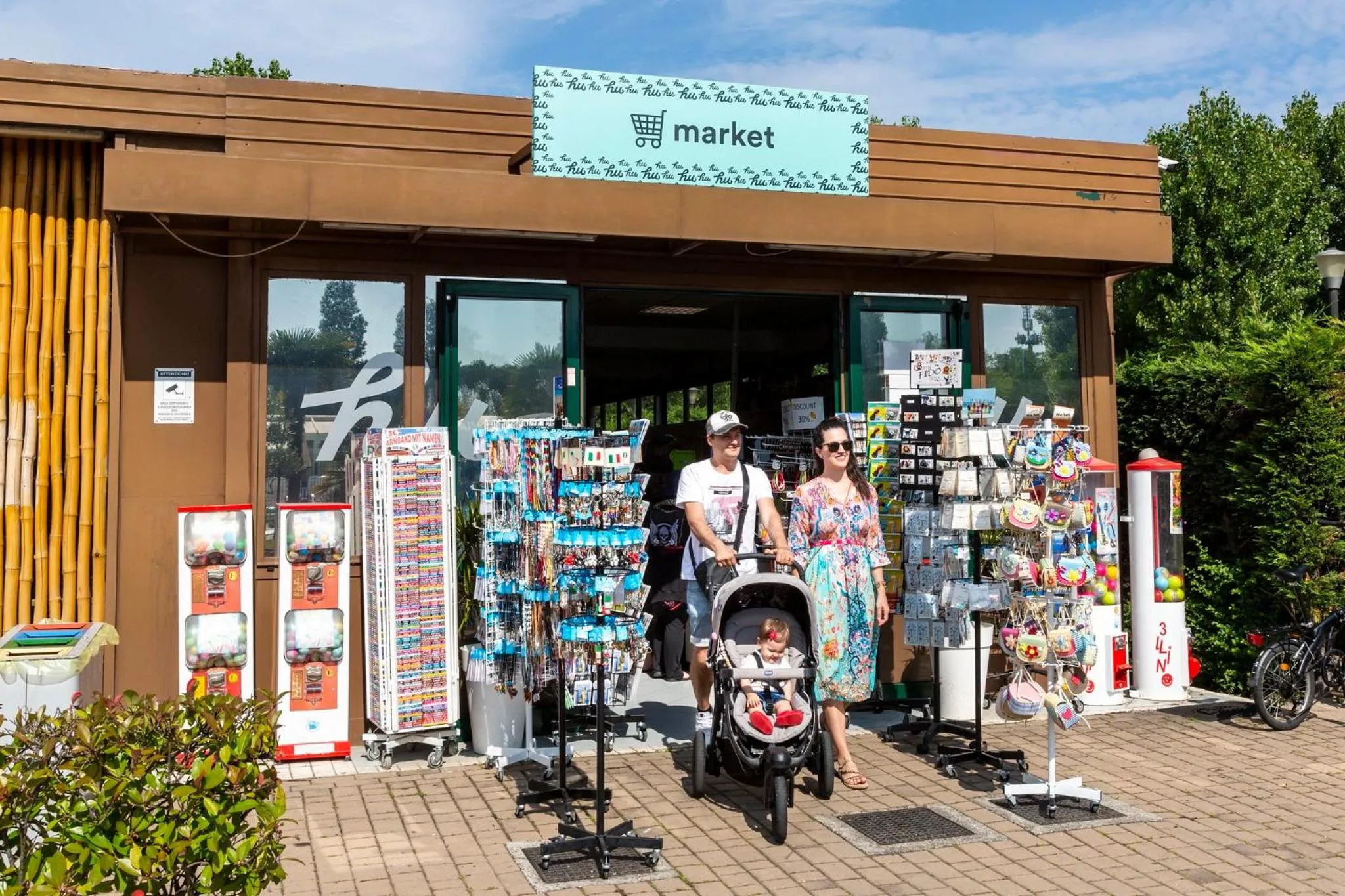 Shopping Area in hu Venezia Camping in Town