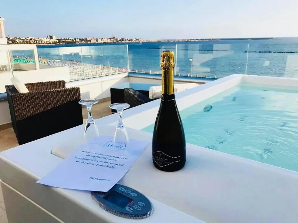 Hot Tub in Residence Picalè