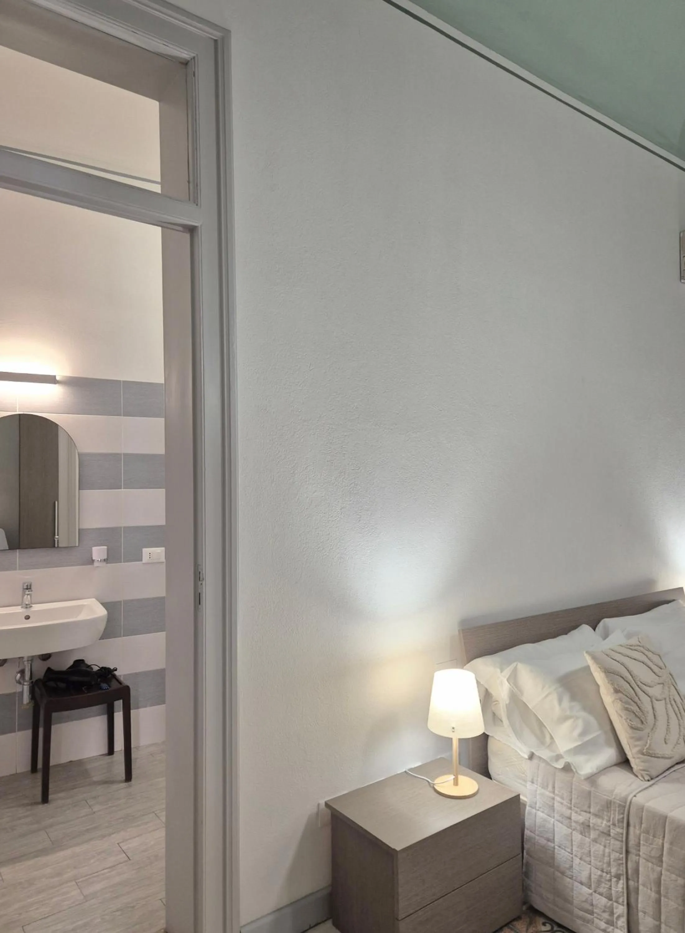 Bathroom, Bed in La Mattanza