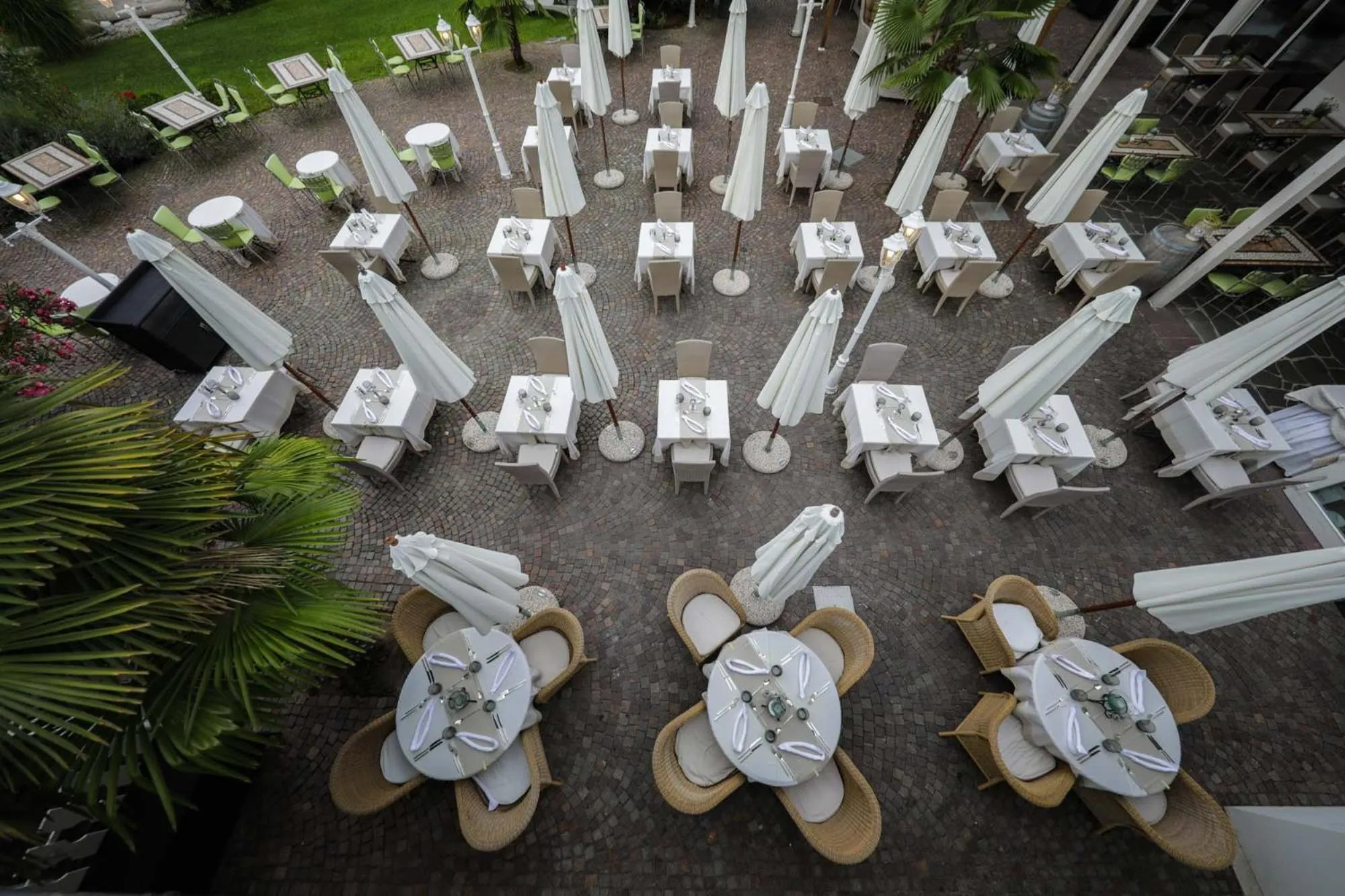 Restaurant/places to eat in Hotel Weingarten