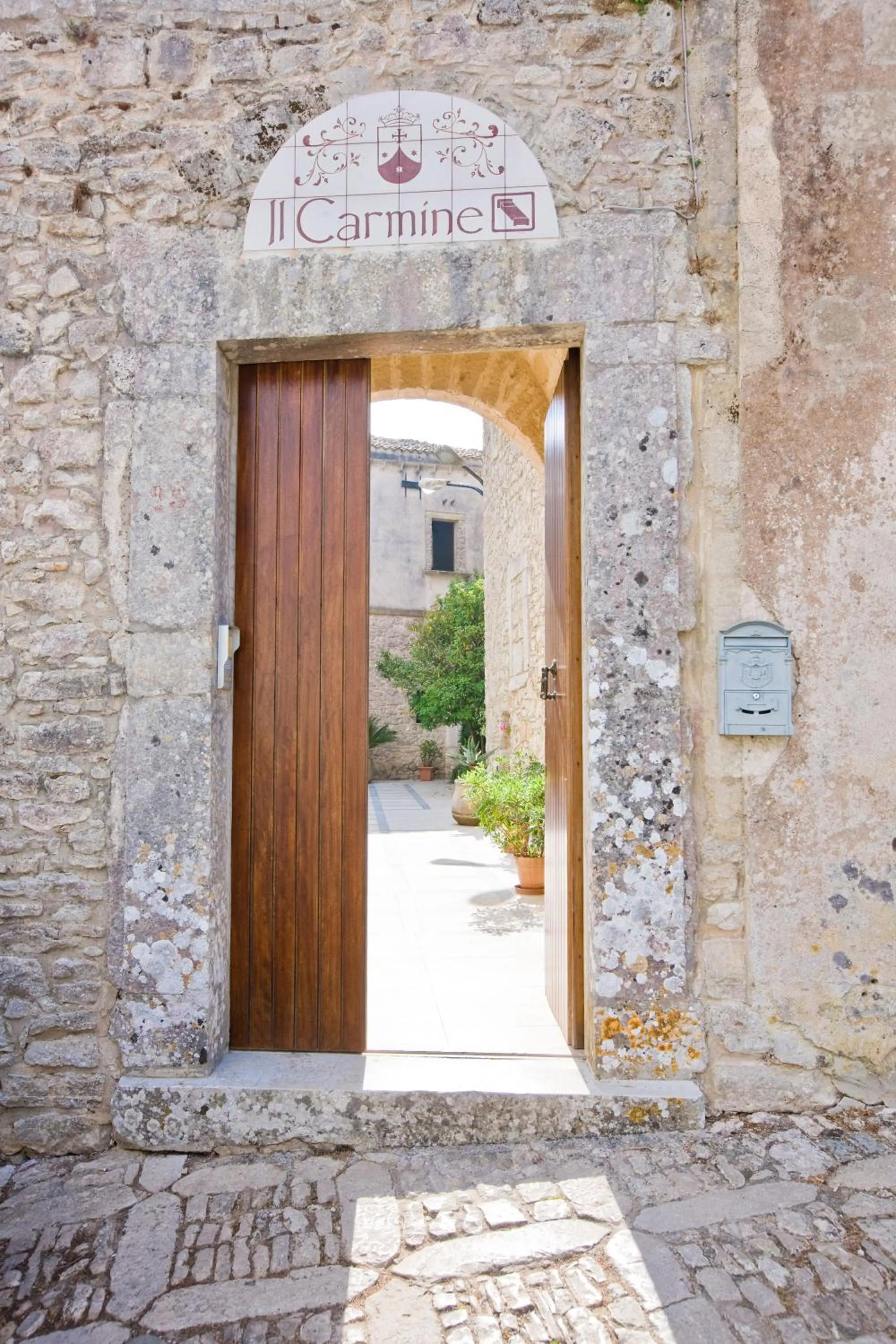 Facade/entrance in Il Carmine Dimora Storica