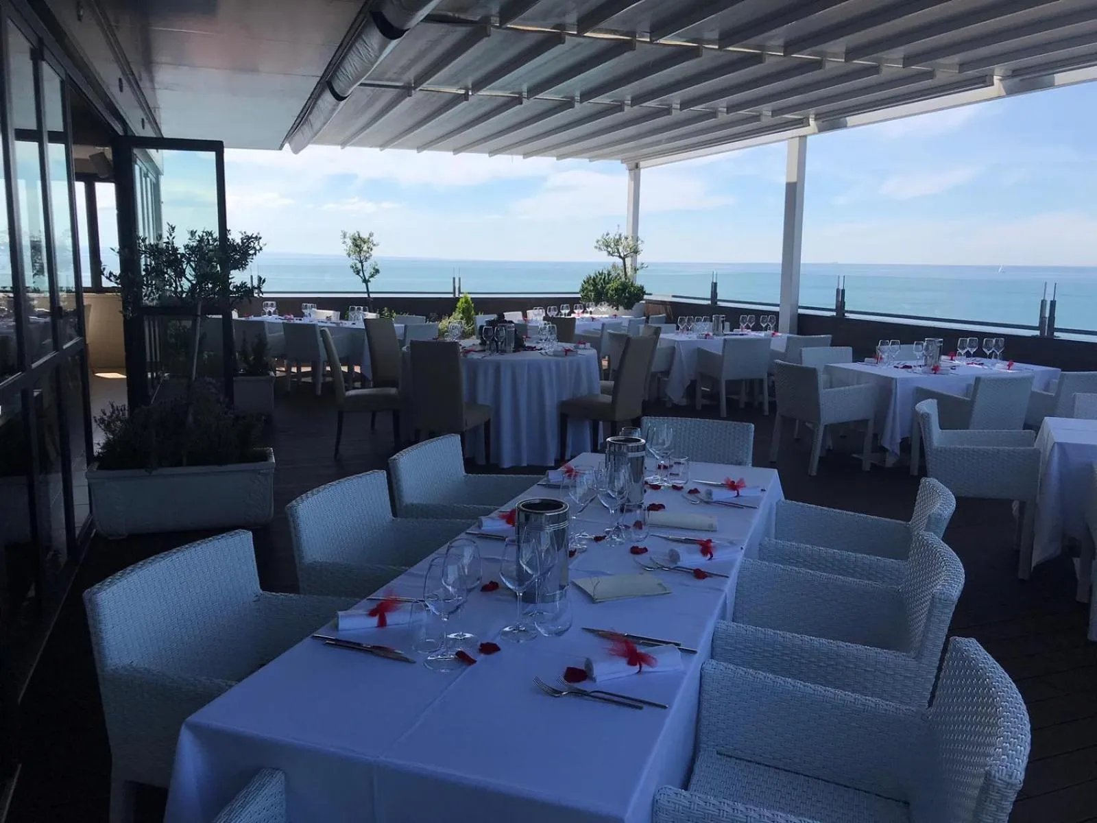 Restaurant/places to eat in Hotel Fonzari