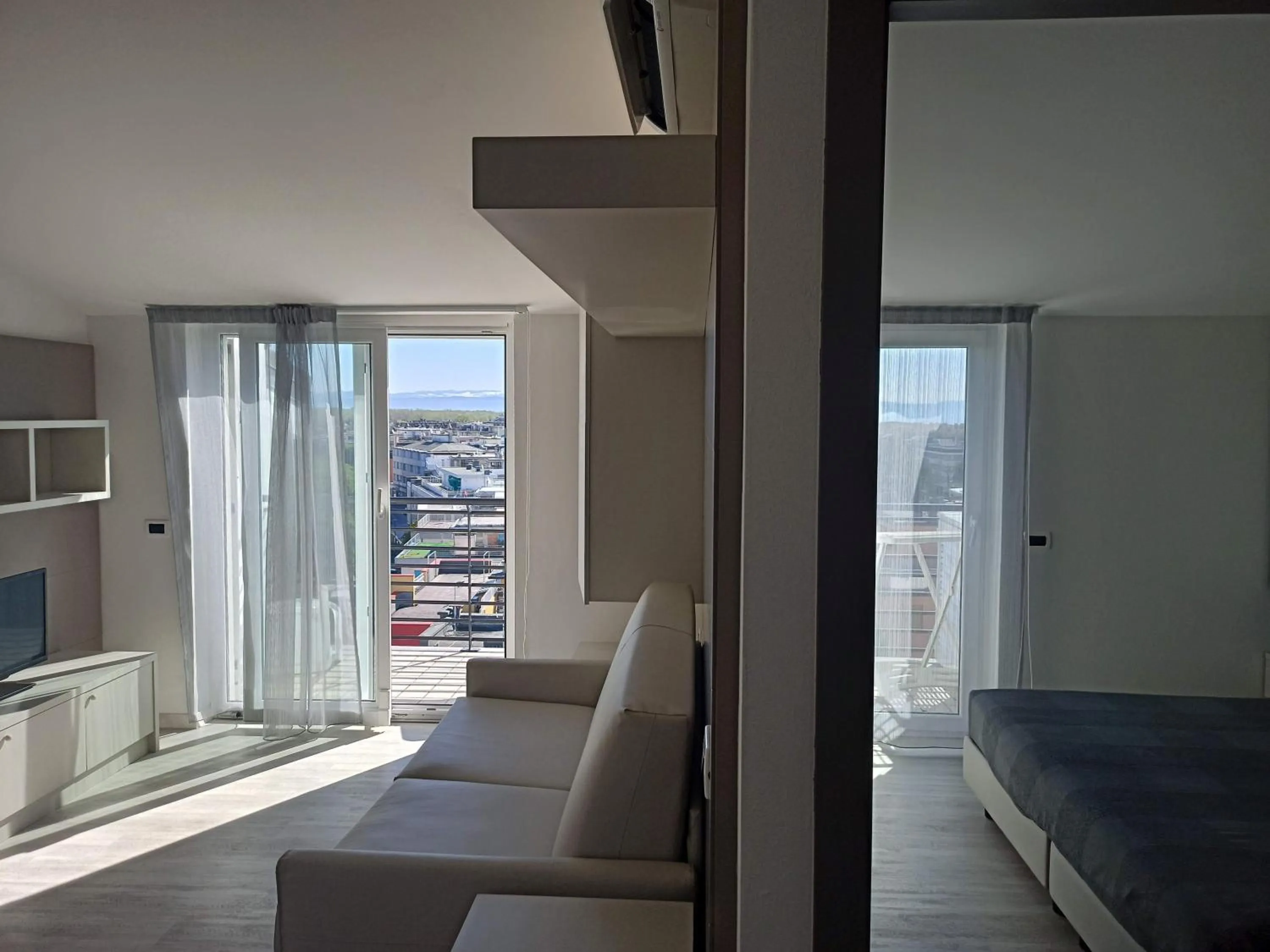 Living room, Bed in Hotel Residence Sanremo