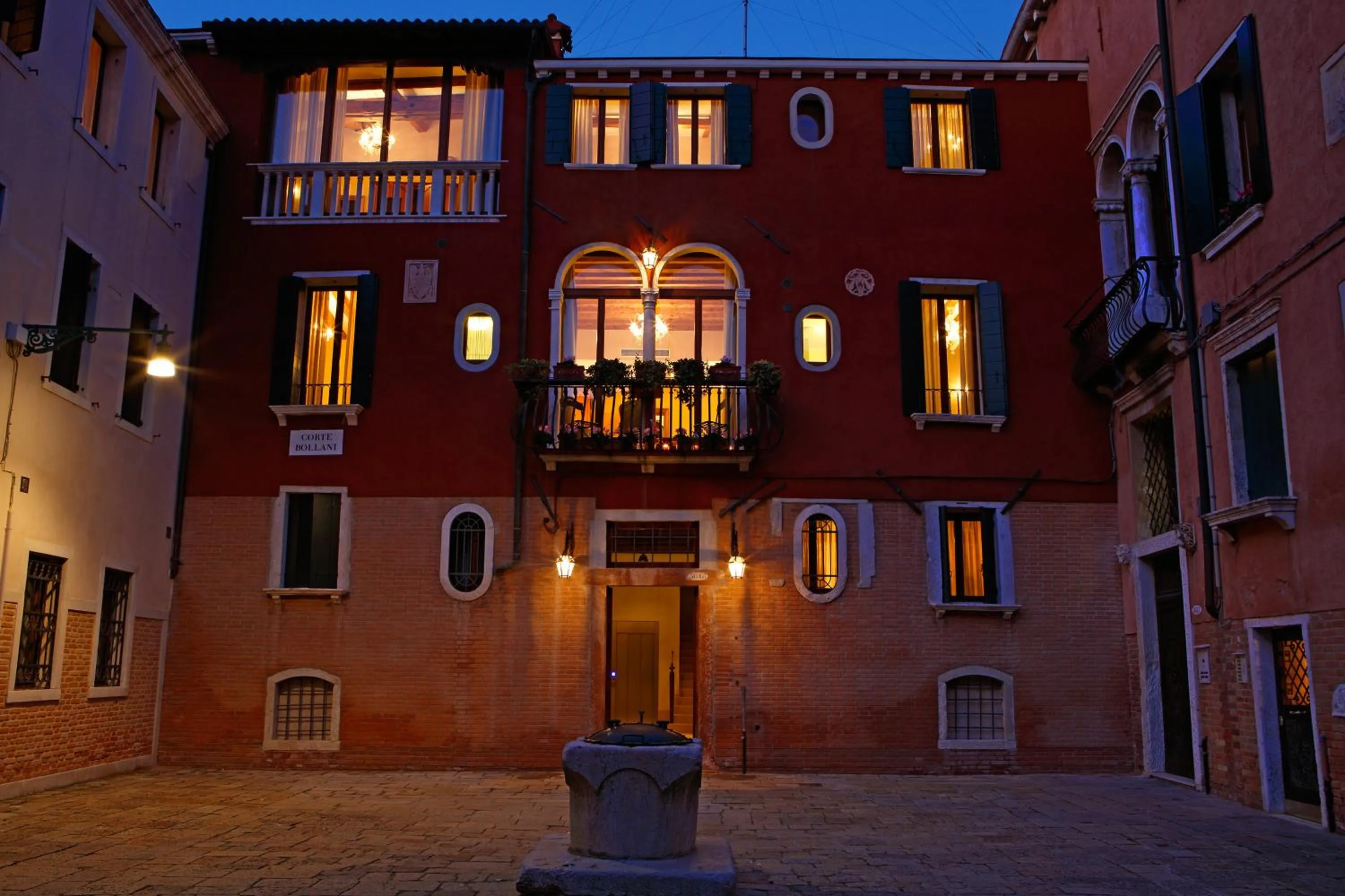 Property building in Hotel Bisanzio