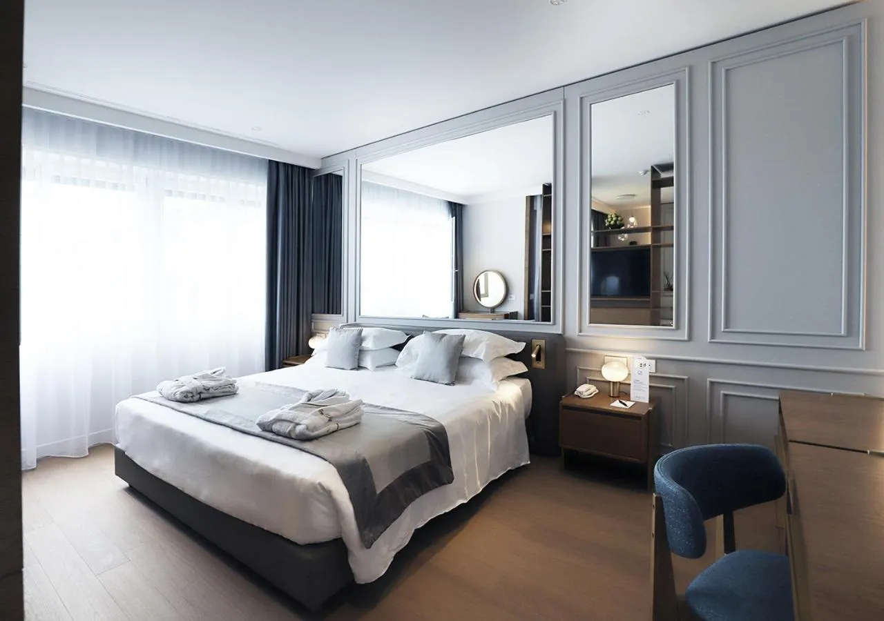 Bed in Grand Hotel Terme Sirmione