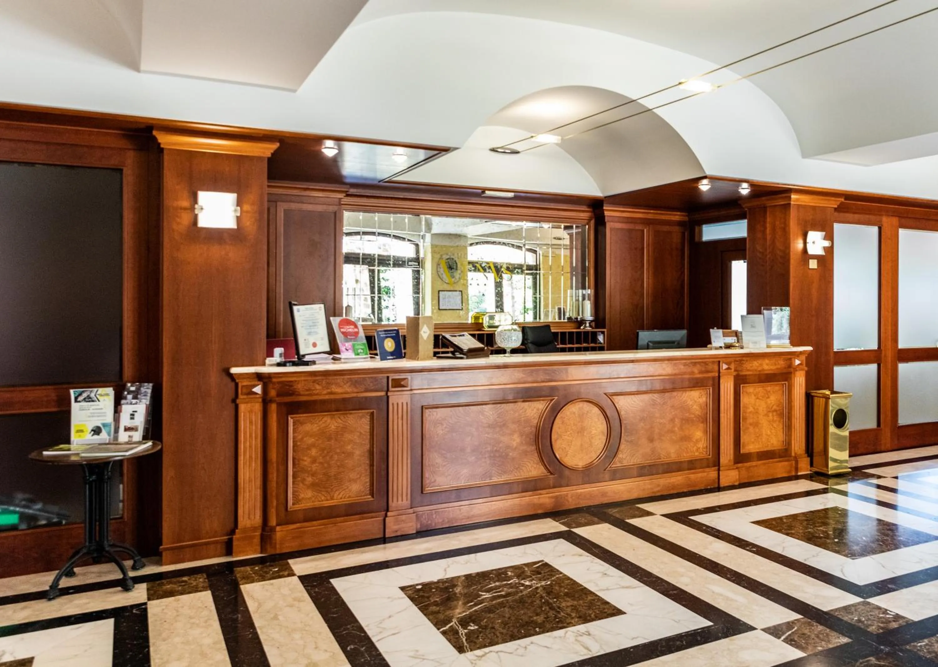 TV and multimedia in Hotel Villa Venus Resort & SPA