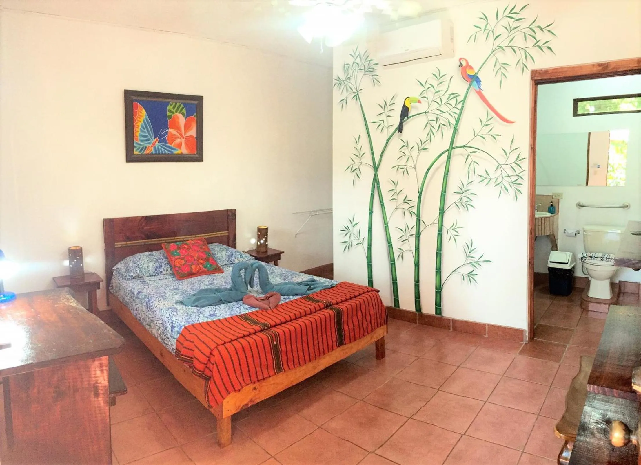 Bedroom, Bed in Hotel Tropical Sands Dominical