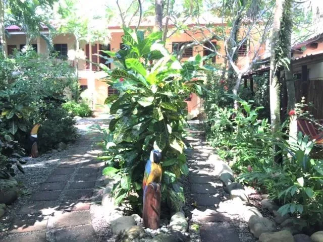 Facade/entrance in Hotel Tropical Sands Dominical