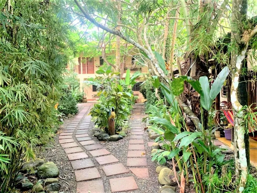 Facade/entrance in Hotel Tropical Sands Dominical