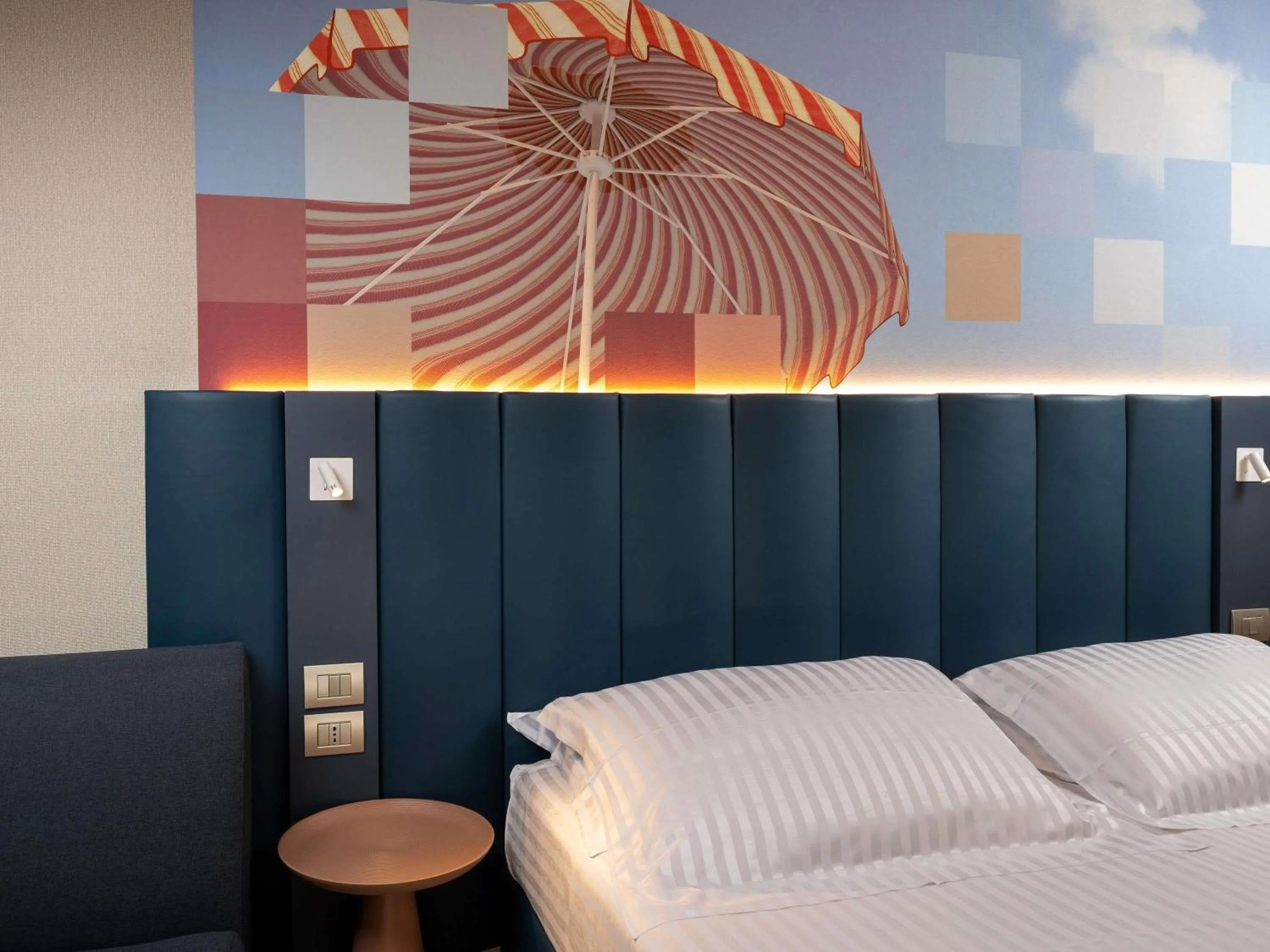 Bedroom, Bed in Mercure Hotel Rimini Artis