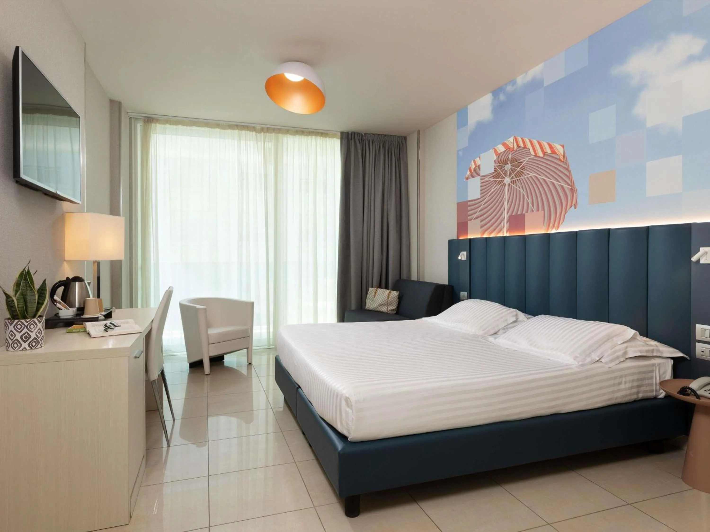 Bedroom, Bed in Mercure Hotel Rimini Artis