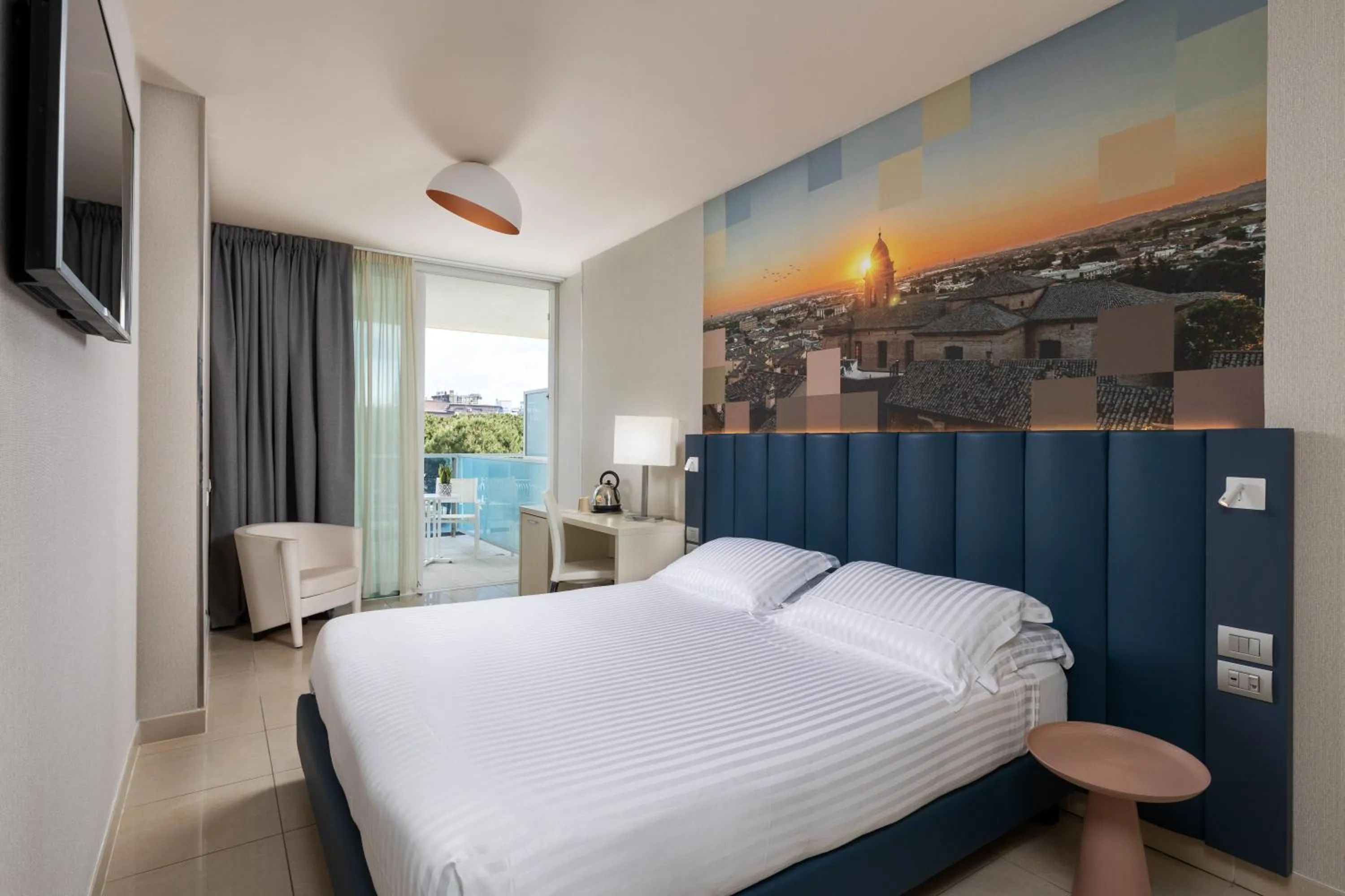 Bedroom, Bed in Mercure Hotel Rimini Artis