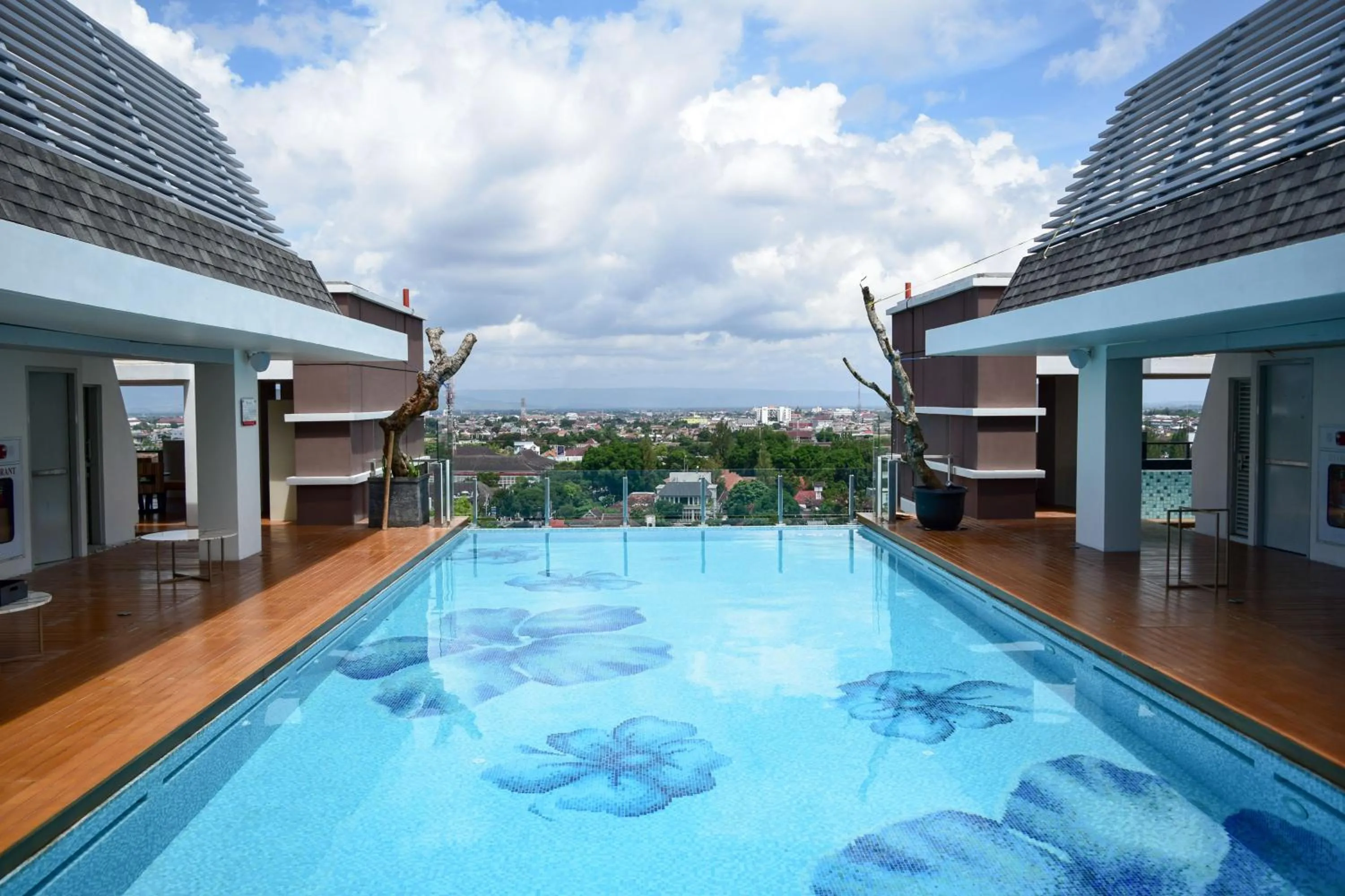 Swimming pool in Swiss-Belboutique Yogyakarta