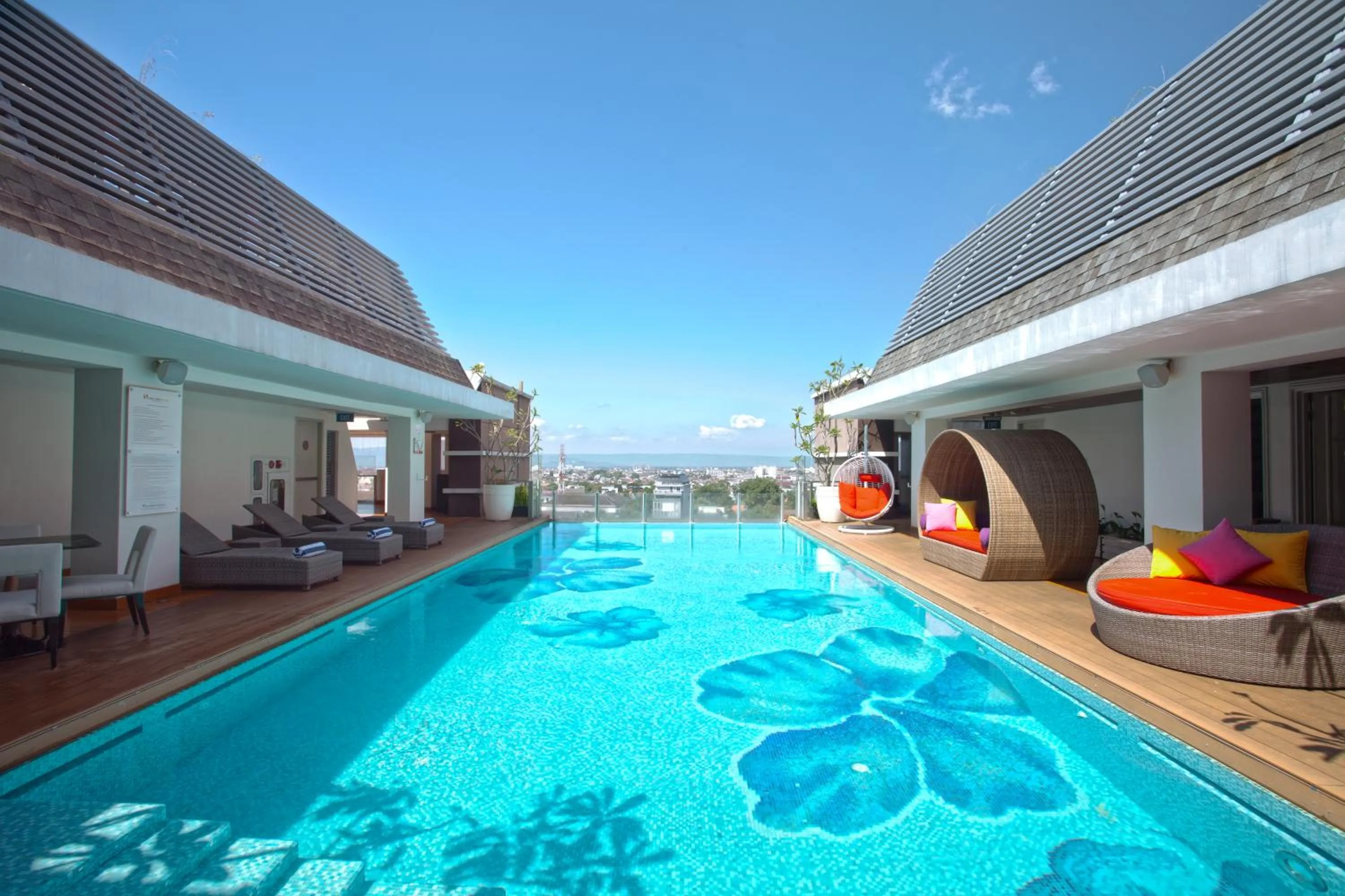Swimming pool in Swiss-Belboutique Yogyakarta