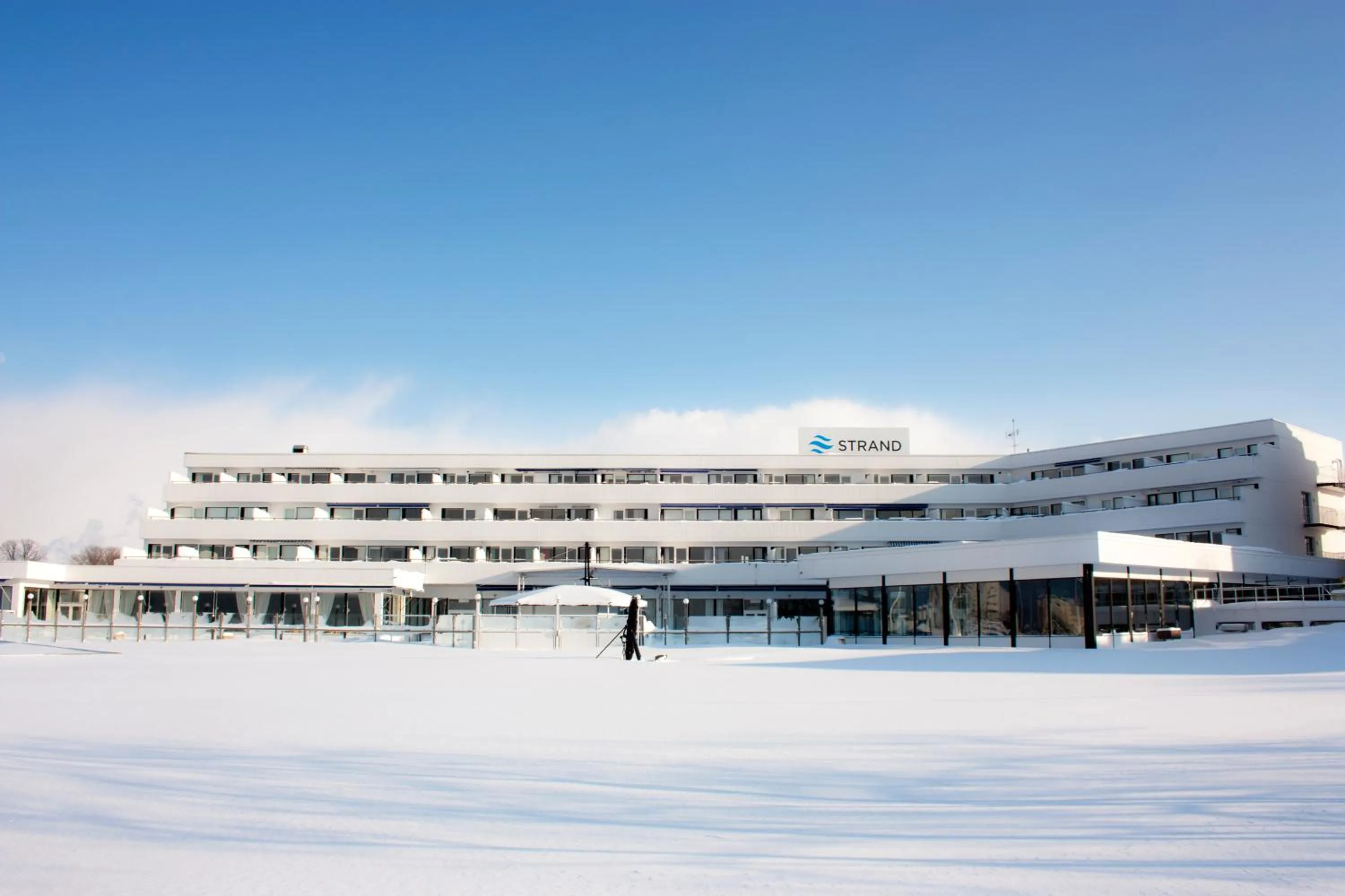 Facade/entrance in Strand Hotell Borgholm