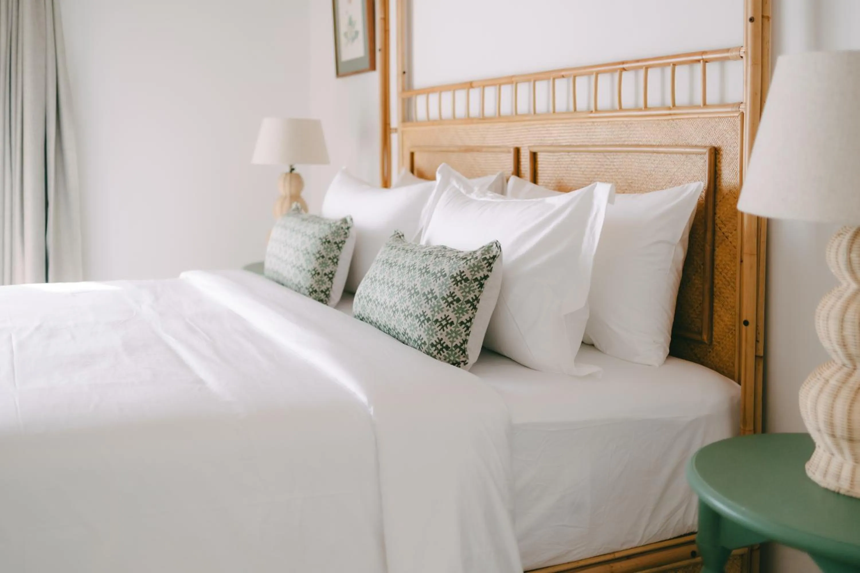 Bed in Calma Ubud Suite & Villas - Rice Fields View, Infinity Pool !