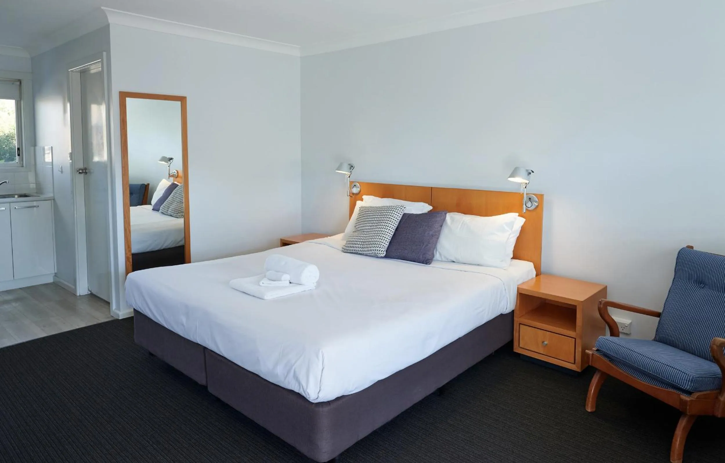 Bed in Culburra Beach Motel