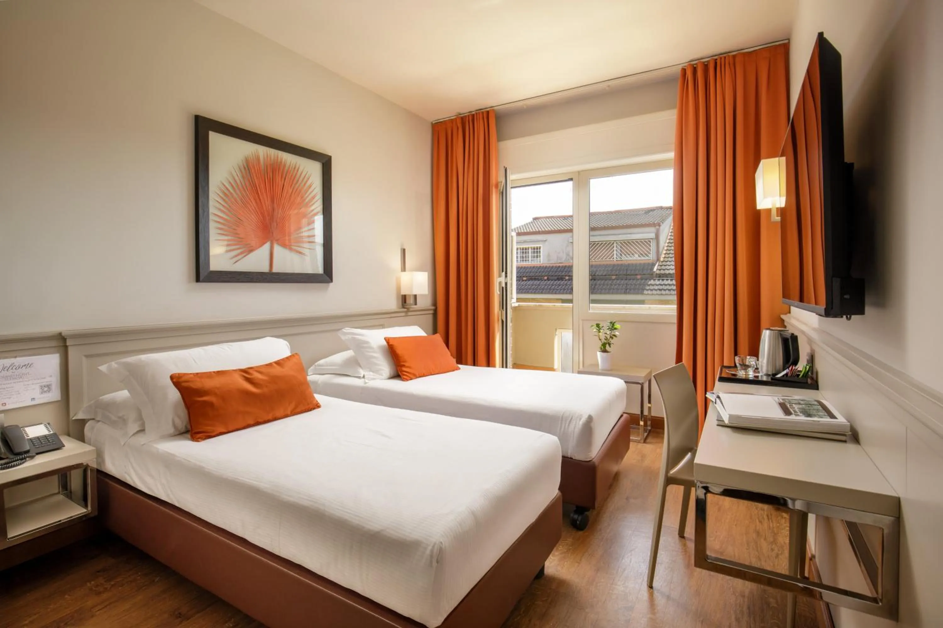 Photo of the whole room, Bed in Grand Hotel Fleming by OMNIA hotels