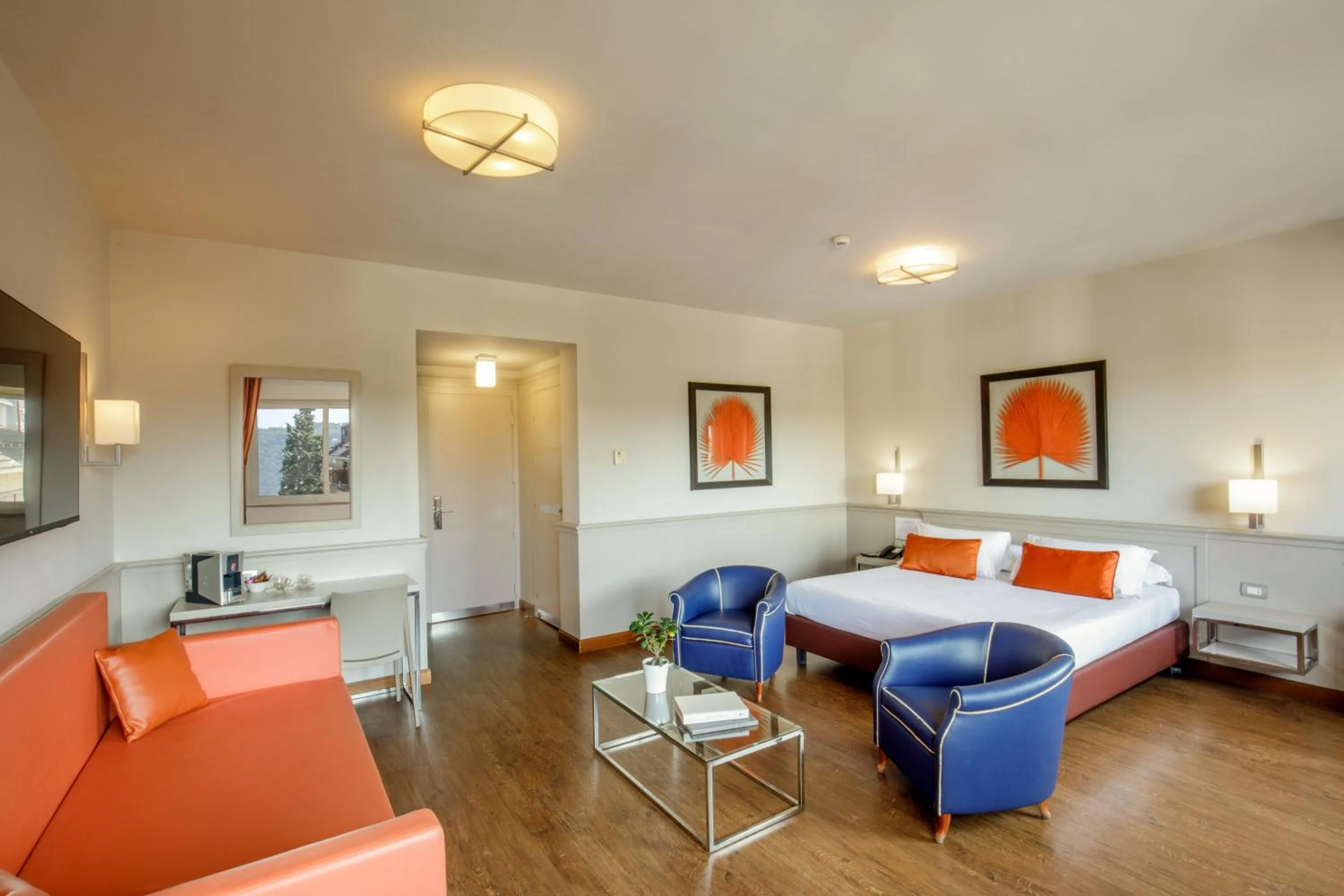 Photo of the whole room, Bed in Grand Hotel Fleming by OMNIA hotels