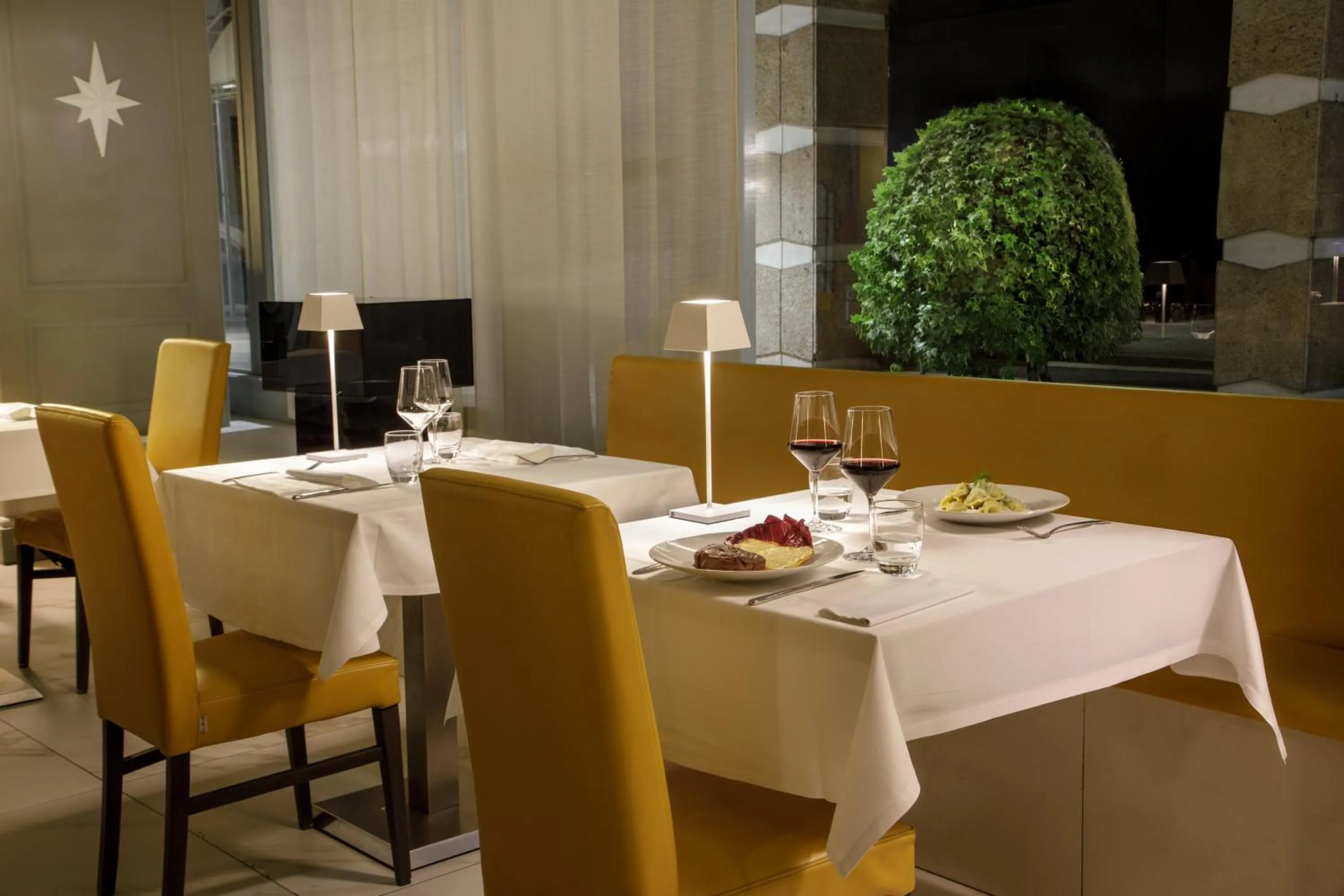 Restaurant/places to eat in Grand Hotel Fleming by OMNIA hotels