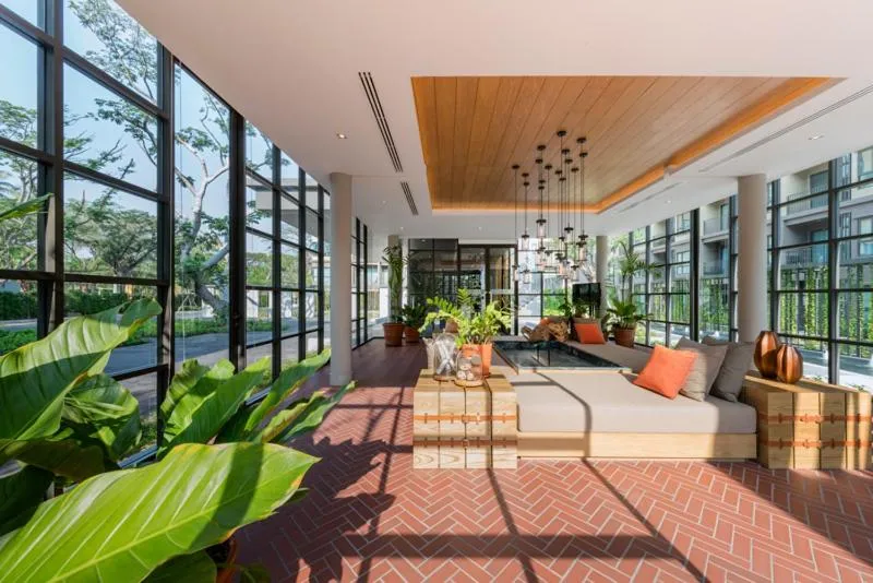 Communal lounge/ TV room in Rain by Lazy Sea Beach House