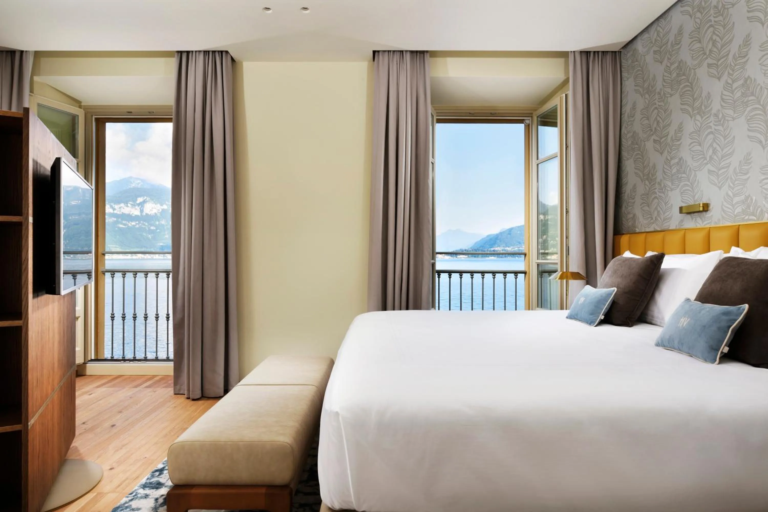 Bedroom, Bed in Grand Hotel Victoria concept & spa, by R Collection Hotels