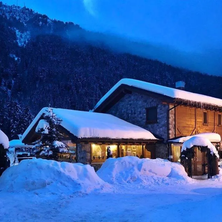 Property building in La Tana dell'orso Hotel & SPA