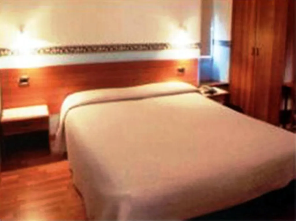 Bedroom, Bed in Hotel Riviera