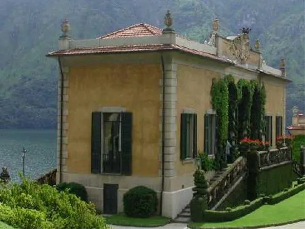 Property building in Hotel Riviera