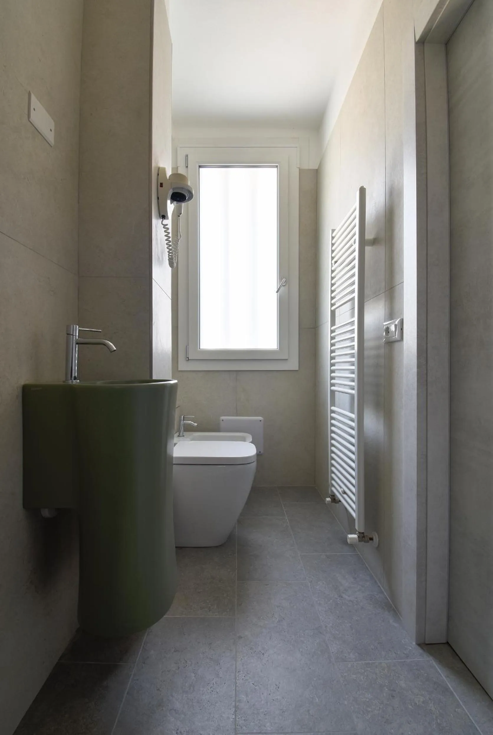 Toilet in Hotel Columbia