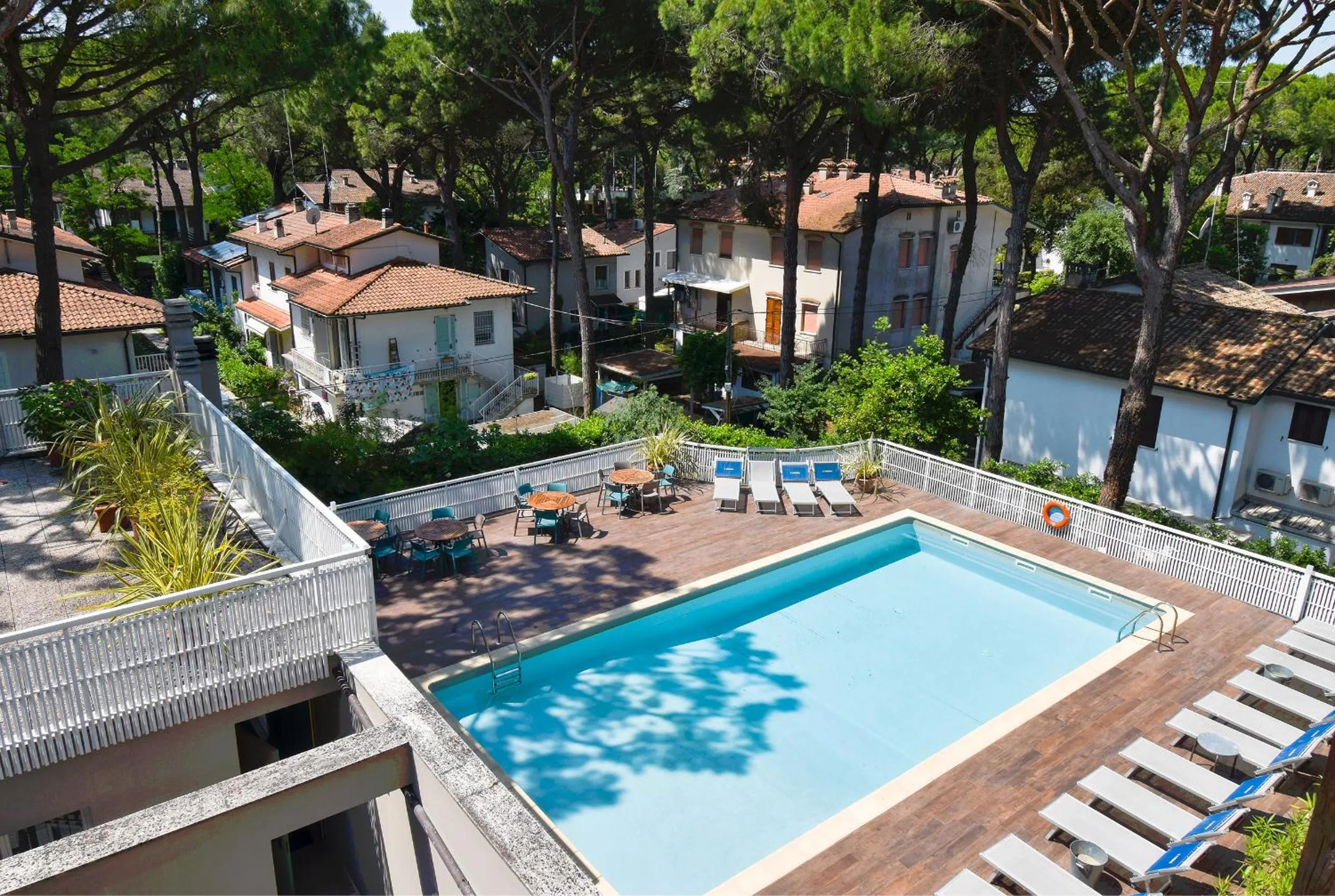 Swimming pool in Hotel Columbia