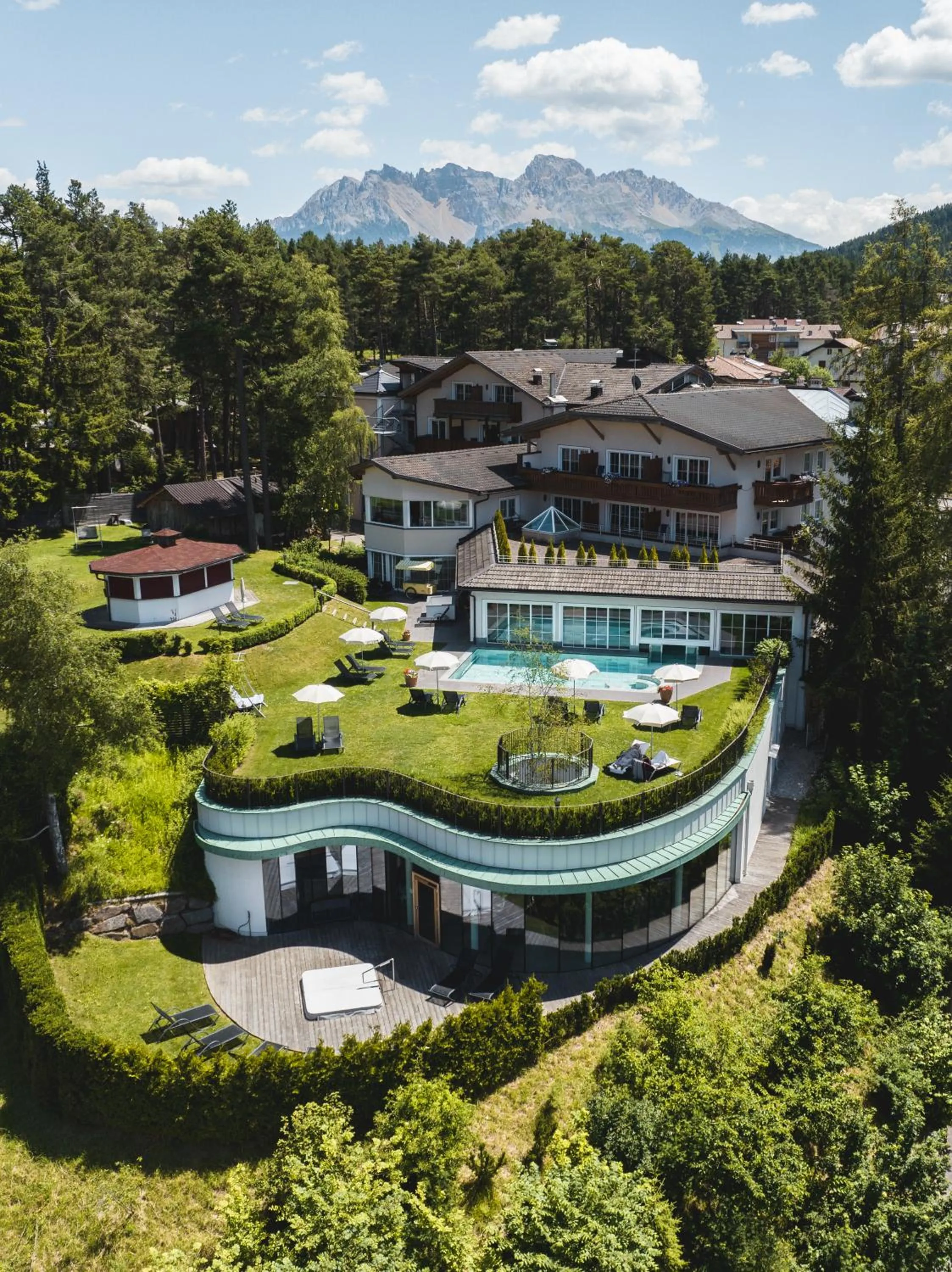 Property building in Wellnesshotel Erica