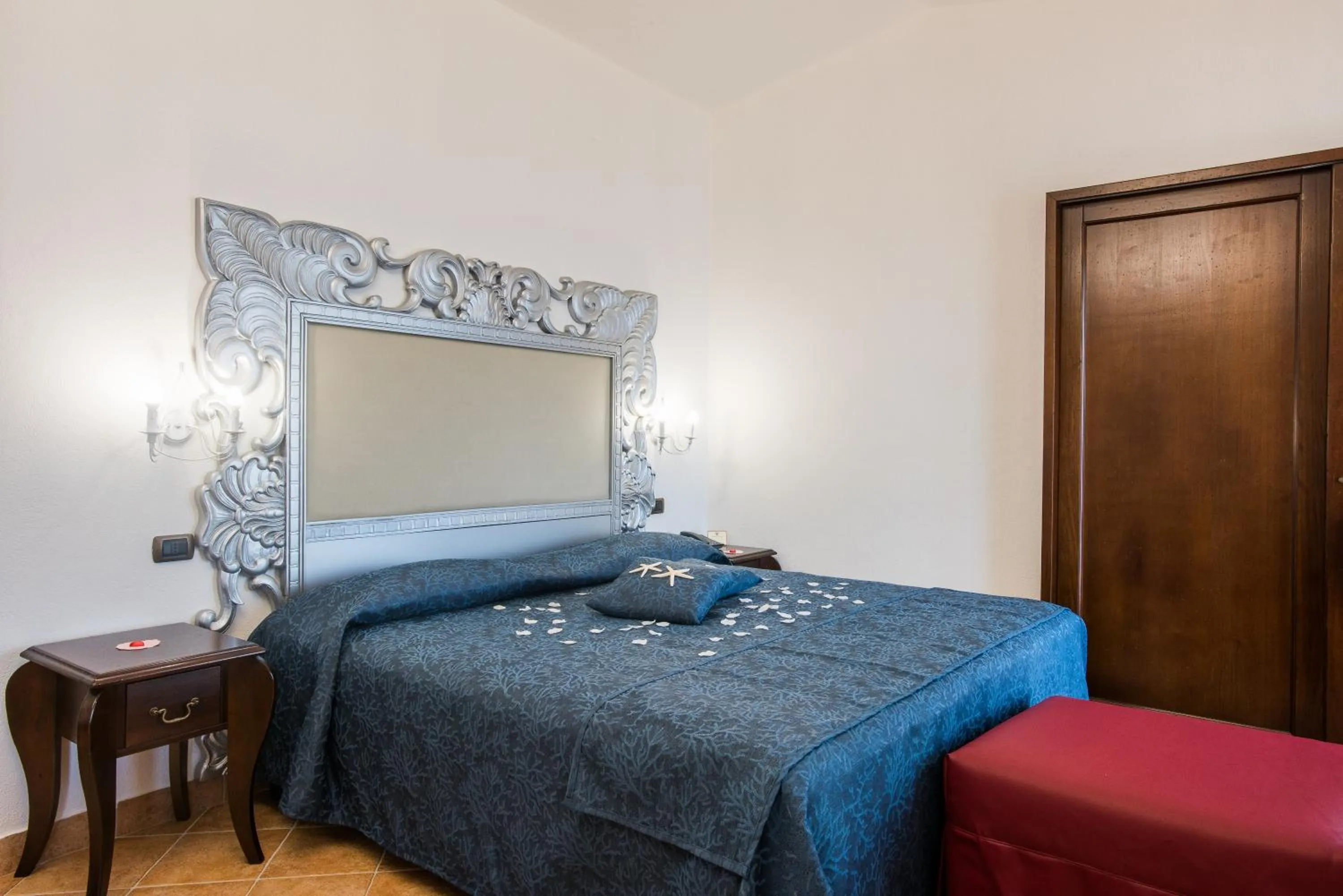 Bedroom in Hotel Lido degli Spagnoli Wellness & Spa