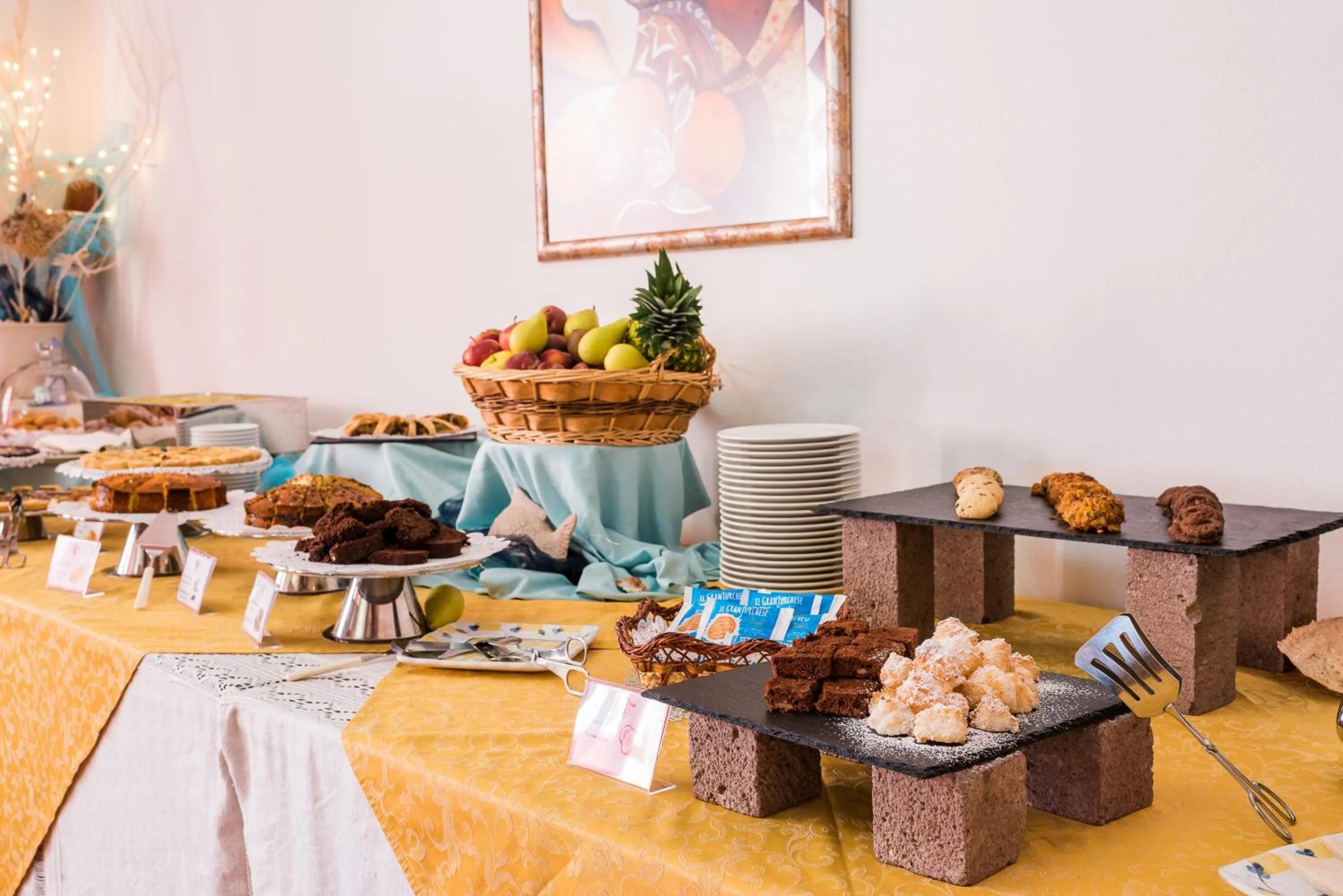 Continental breakfast in Hotel Lido degli Spagnoli Wellness & Spa