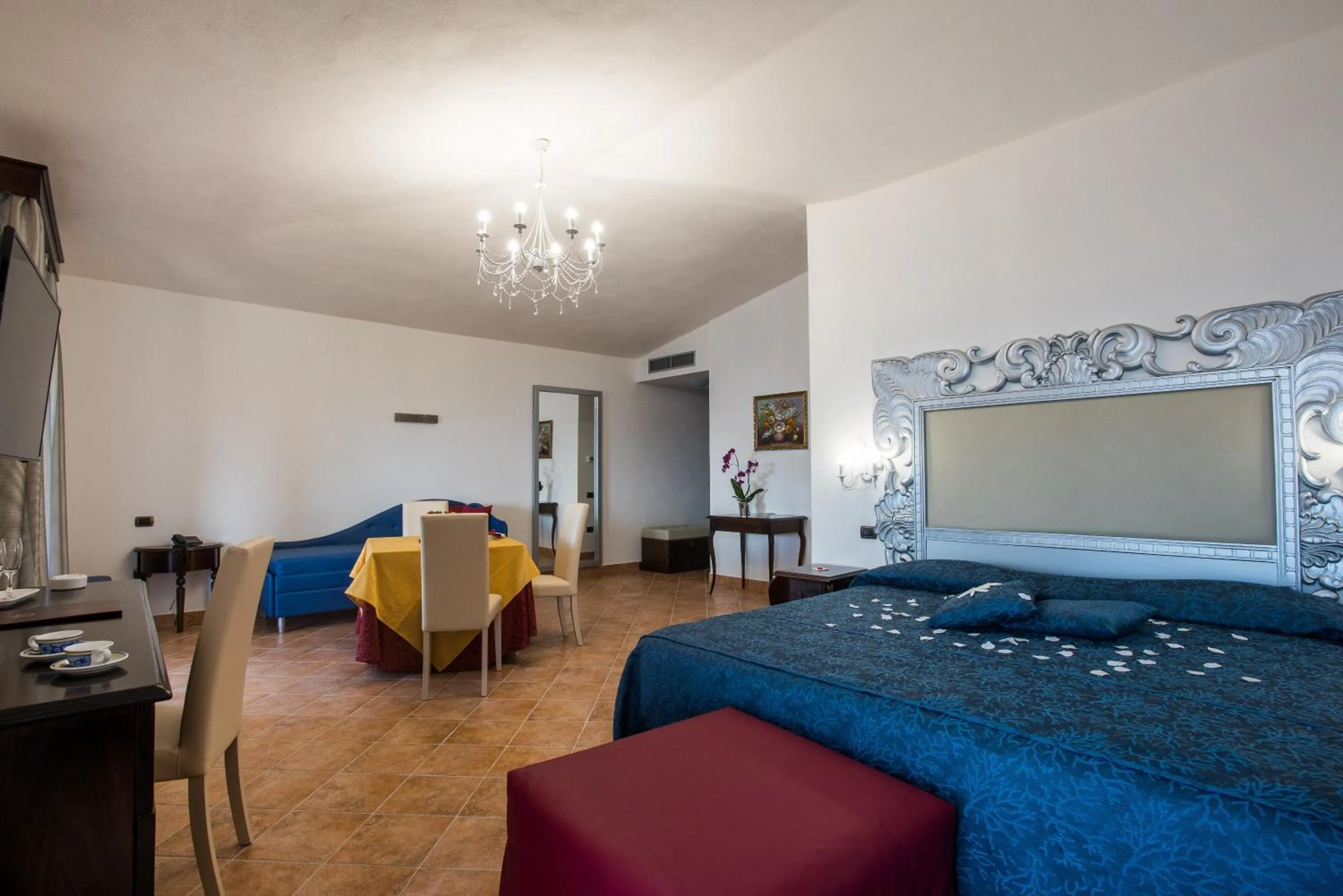 Bedroom in Hotel Lido degli Spagnoli Wellness & Spa