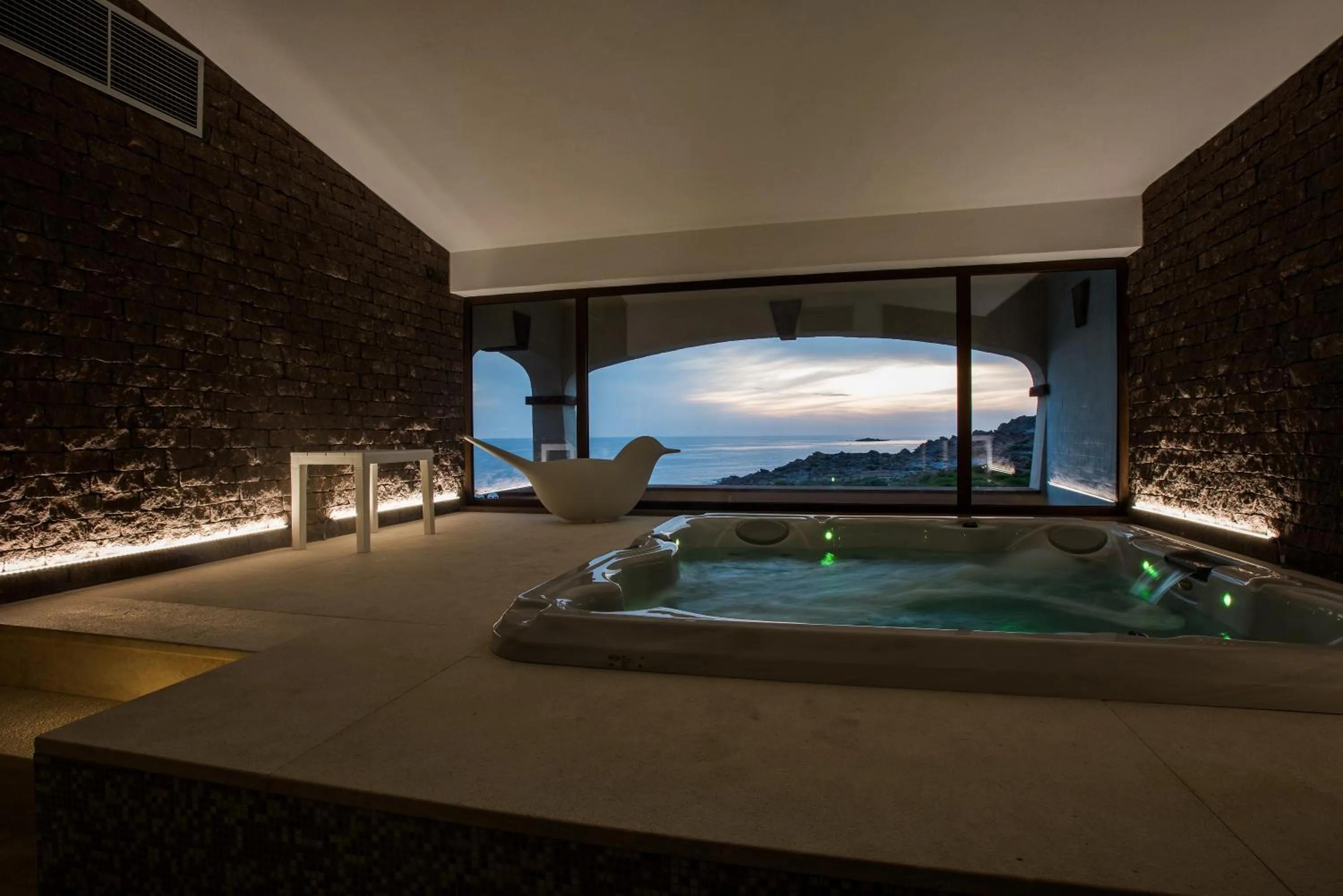 Hot Tub in Hotel Lido degli Spagnoli Wellness & Spa