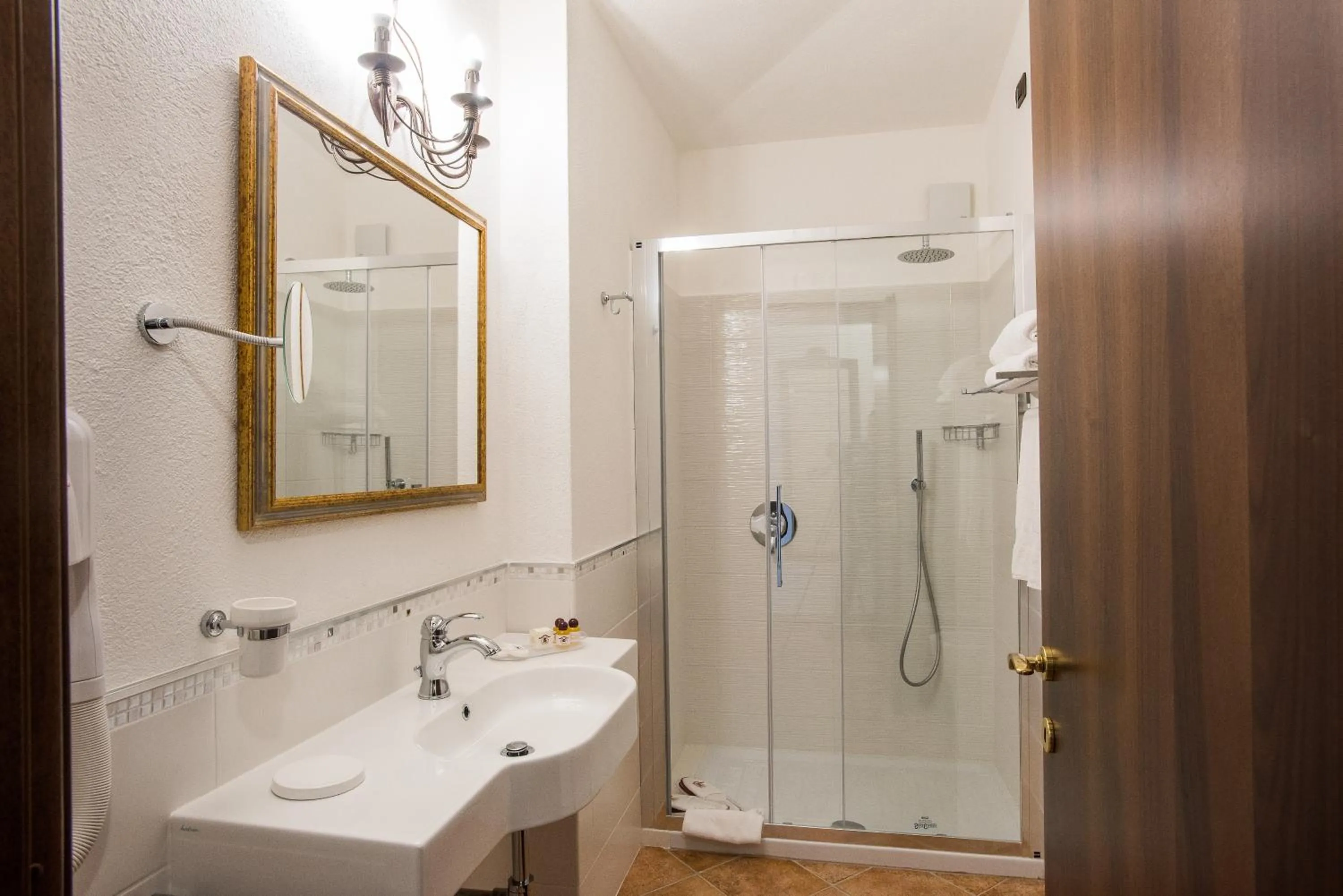 Shower in Hotel Lido degli Spagnoli Wellness & Spa