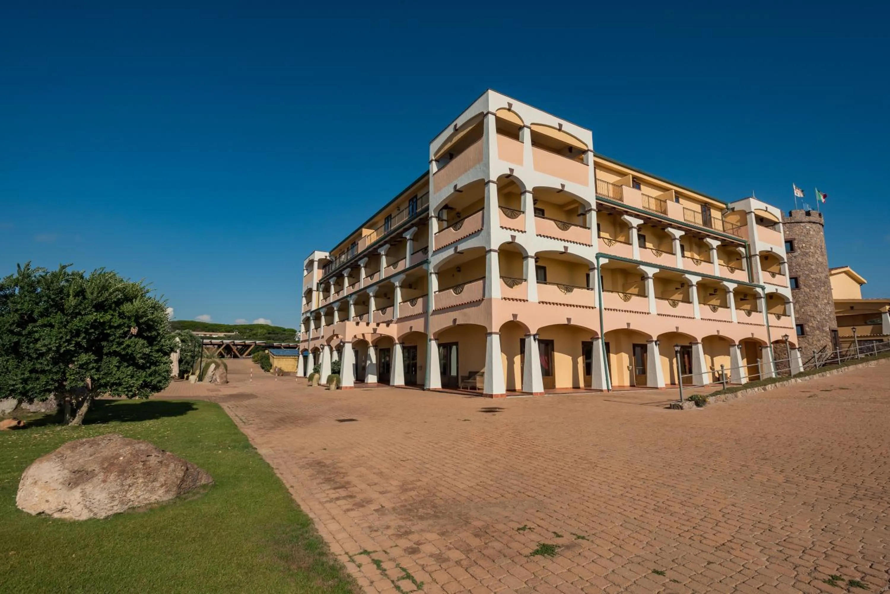 Facade/entrance in Hotel Lido degli Spagnoli Wellness & Spa