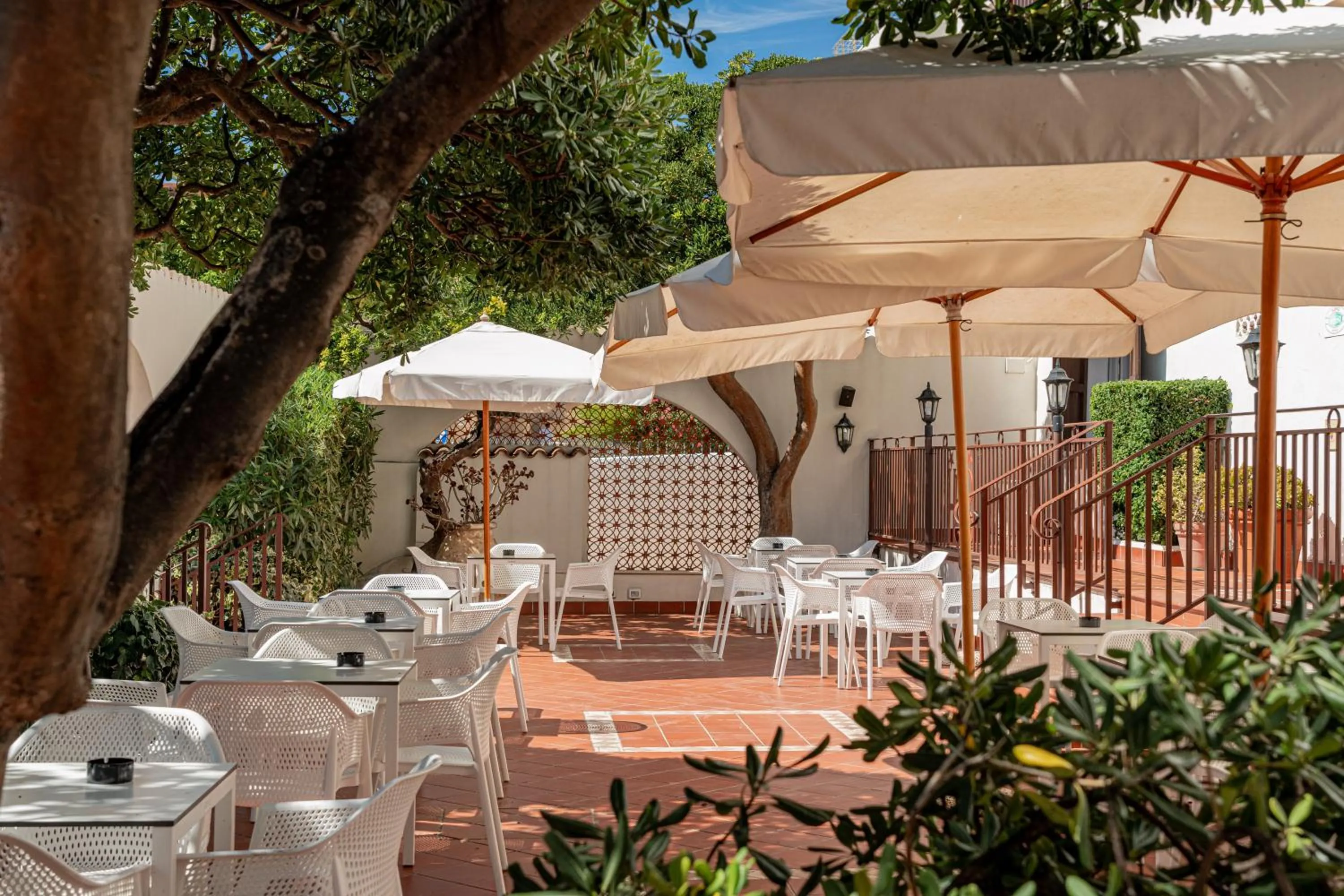 Property building in Hotel El Balear